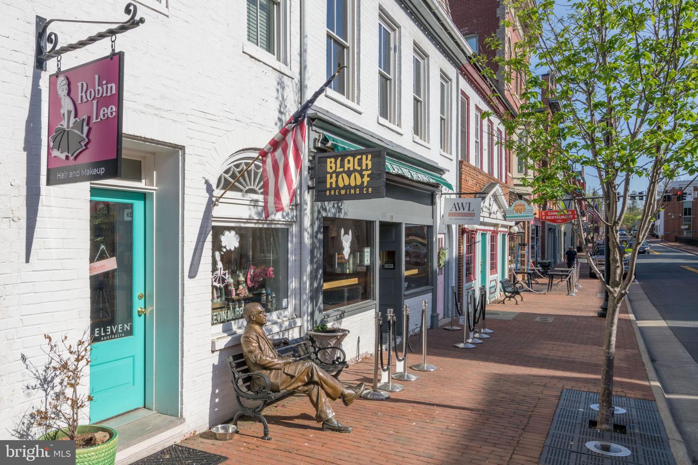 429 HEARTLEAF TER SE, LEESBURG, Virginia 20175, 3 Bedrooms Bedrooms, ,2 BathroomsBathrooms,Residential,For sale,429 HEARTLEAF TER SE,VALO2115788 MLS # VALO2115788