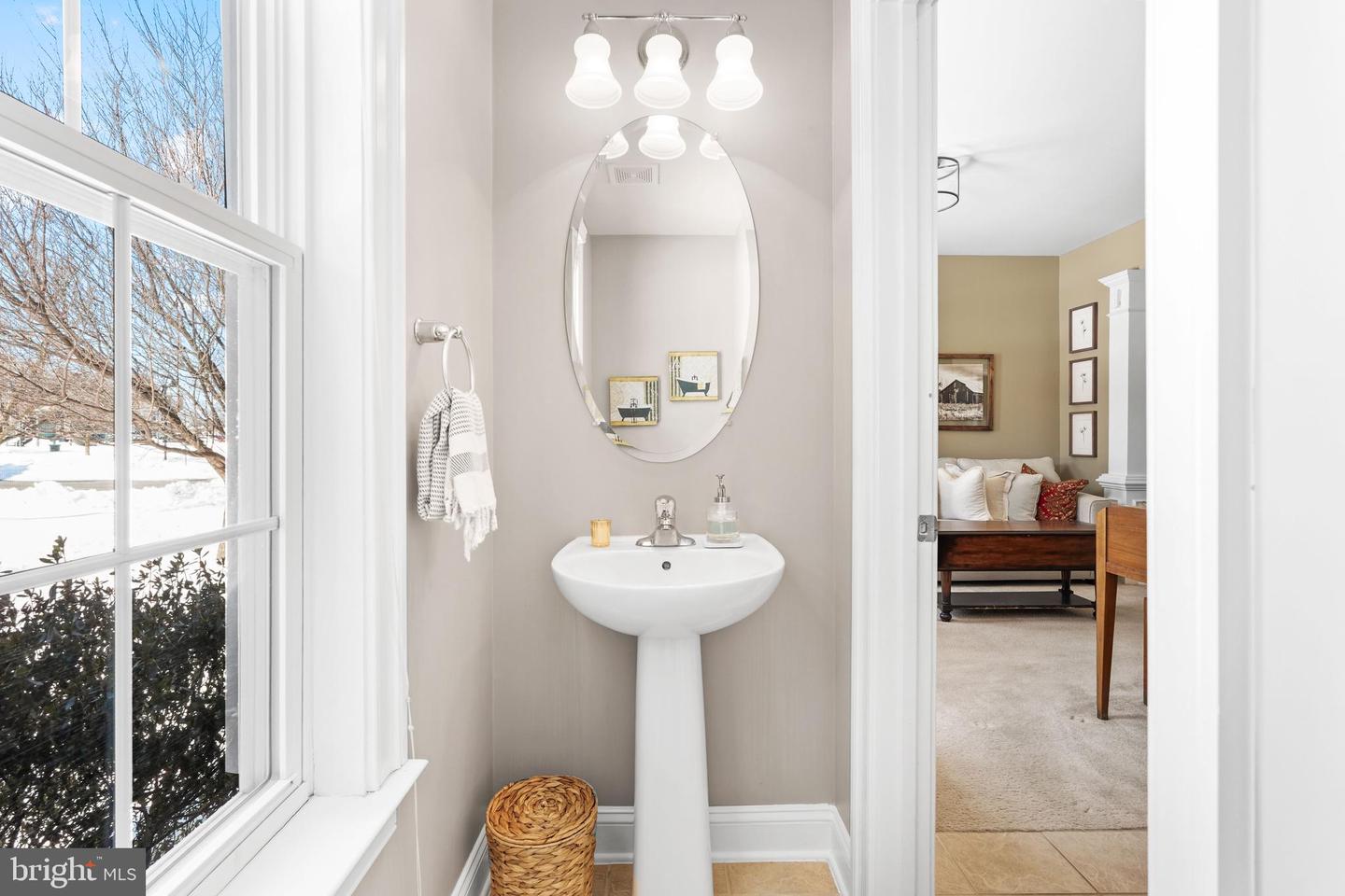 429 HEARTLEAF TER SE, LEESBURG, Virginia 20175, 3 Bedrooms Bedrooms, ,2 BathroomsBathrooms,Residential,For sale,429 HEARTLEAF TER SE,VALO2115788 MLS # VALO2115788