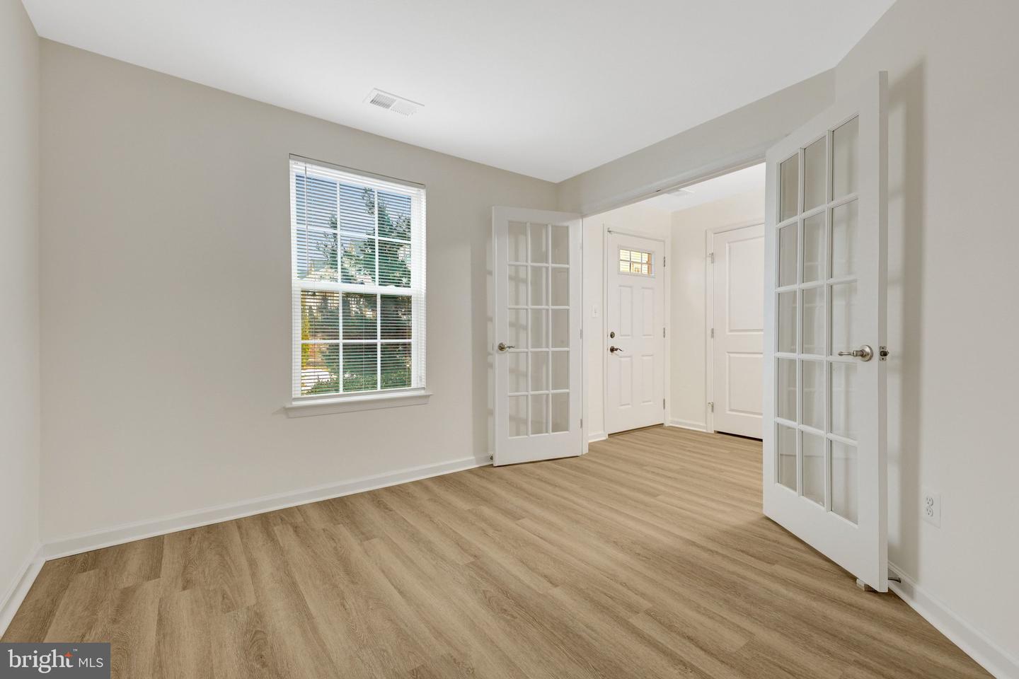 42628 FREISTADT SQ, STERLING, Virginia 20166, 4 Bedrooms Bedrooms, ,2 BathroomsBathrooms,Residential,For sale,42628 FREISTADT SQ,VALO2115794 MLS # VALO2115794