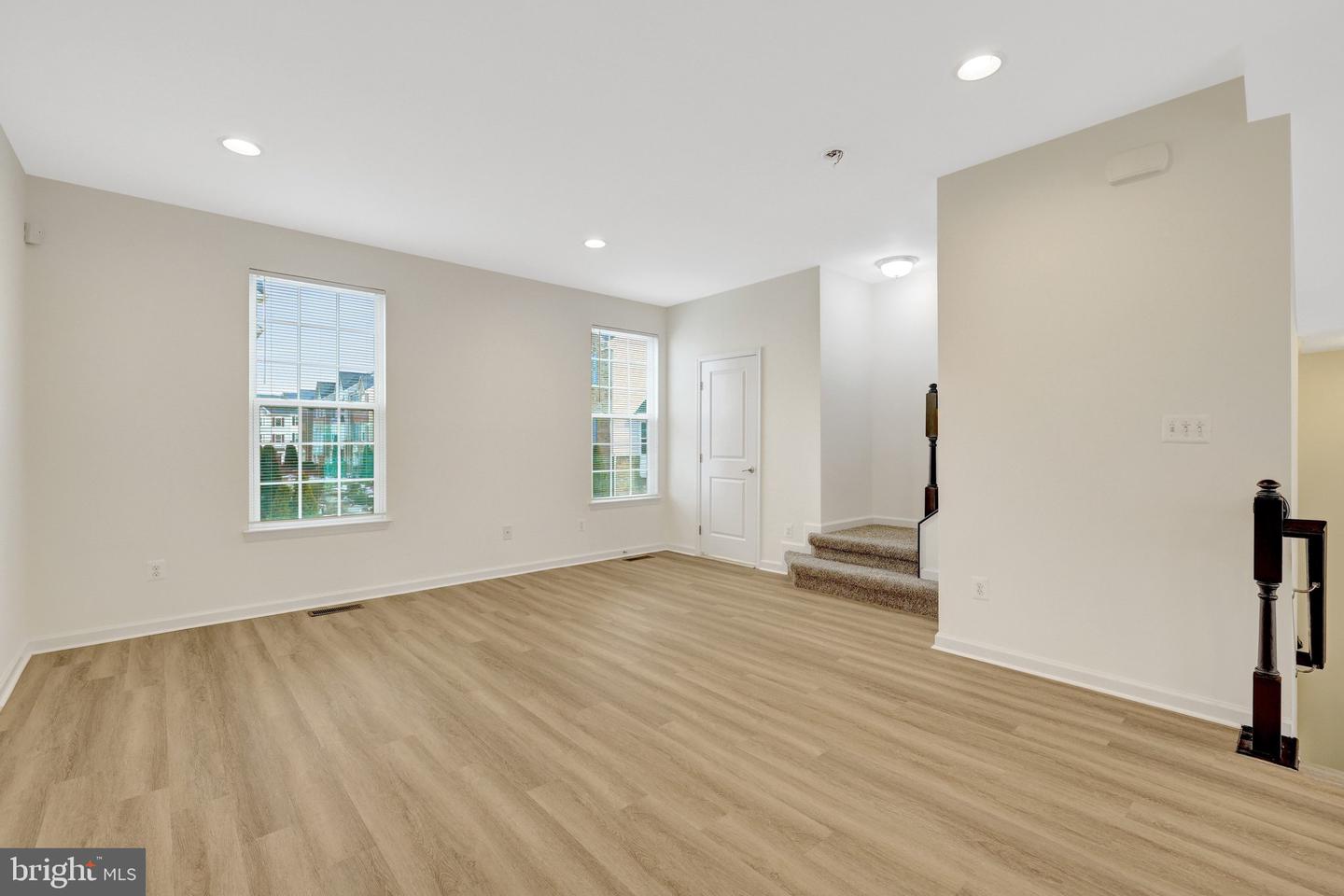 42628 FREISTADT SQ, STERLING, Virginia 20166, 4 Bedrooms Bedrooms, ,2 BathroomsBathrooms,Residential,For sale,42628 FREISTADT SQ,VALO2115794 MLS # VALO2115794