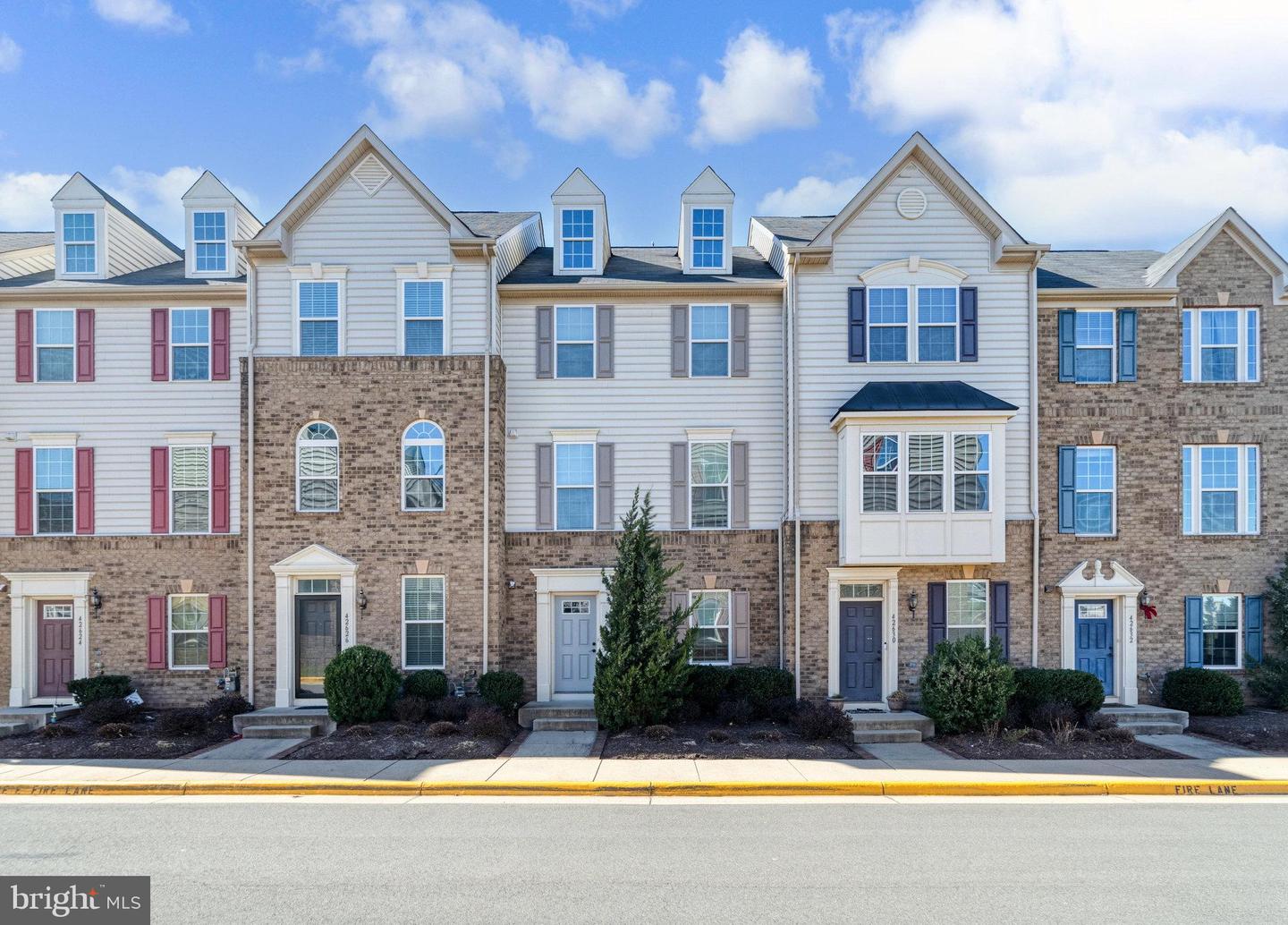 42628 FREISTADT SQ, STERLING, Virginia 20166, 4 Bedrooms Bedrooms, ,2 BathroomsBathrooms,Residential,For sale,42628 FREISTADT SQ,VALO2115794 MLS # VALO2115794