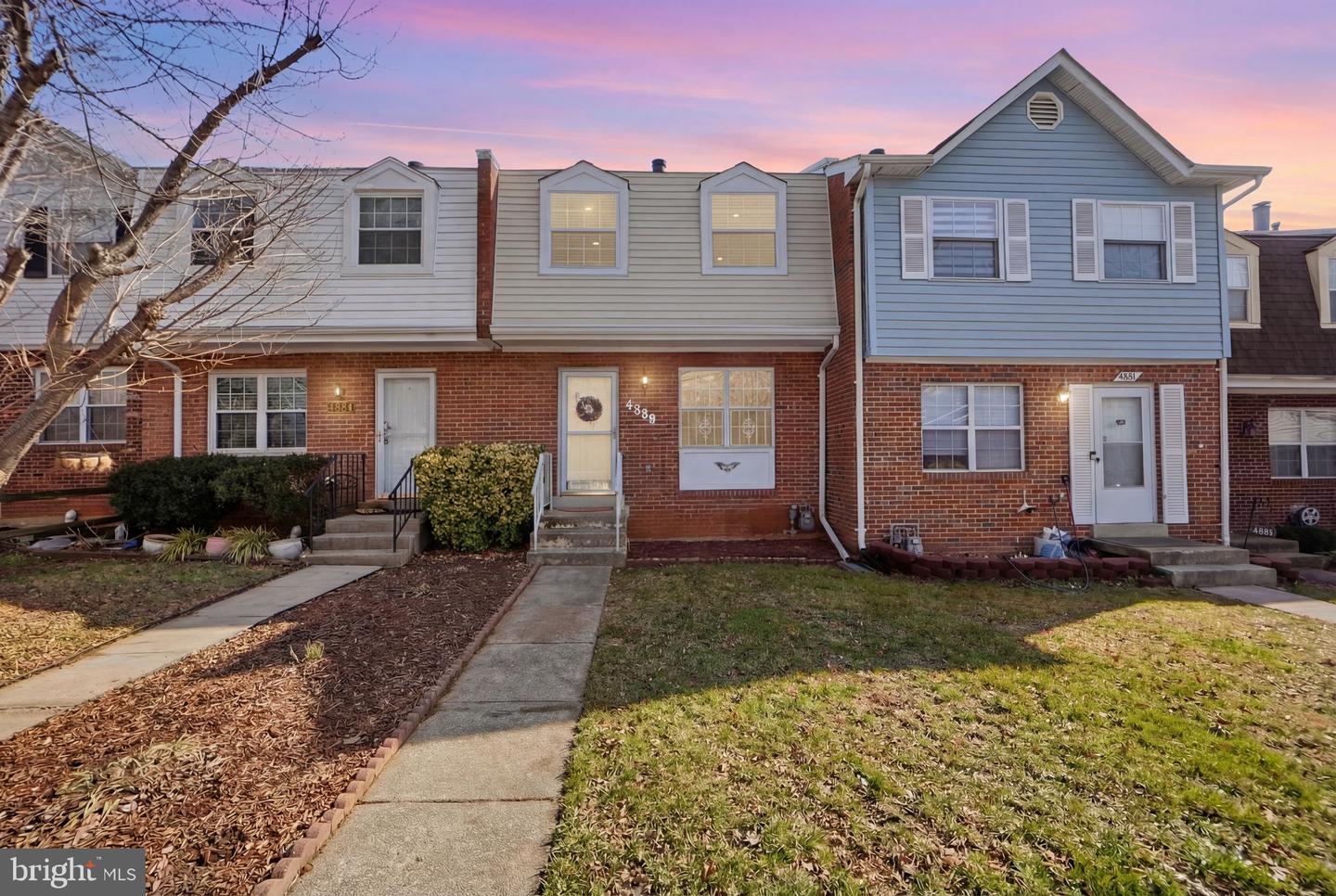 4389 ENSBROOK LN, WOODBRIDGE, Virginia 22193, 3 Bedrooms Bedrooms, ,2 BathroomsBathrooms,Residential,For sale,4389 ENSBROOK LN,VAPW2112402 MLS # VAPW2112402 4389 ENSBROOK LN, WOODBRIDGE, Virginia 22193, 3 Bedrooms Bedrooms, ,2 BathroomsBathrooms,Residential,For sale,4389 ENSBROOK LN,VAPW2112402 MLS # VAPW2112402