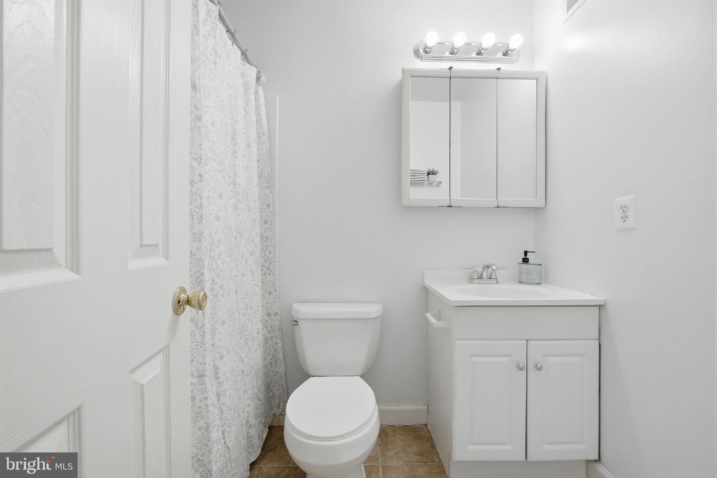 4389 ENSBROOK LN, WOODBRIDGE, Virginia 22193, 3 Bedrooms Bedrooms, ,2 BathroomsBathrooms,Residential,For sale,4389 ENSBROOK LN,VAPW2112402 MLS # VAPW2112402 4389 ENSBROOK LN, WOODBRIDGE, Virginia 22193, 3 Bedrooms Bedrooms, ,2 BathroomsBathrooms,Residential,For sale,4389 ENSBROOK LN,VAPW2112402 MLS # VAPW2112402