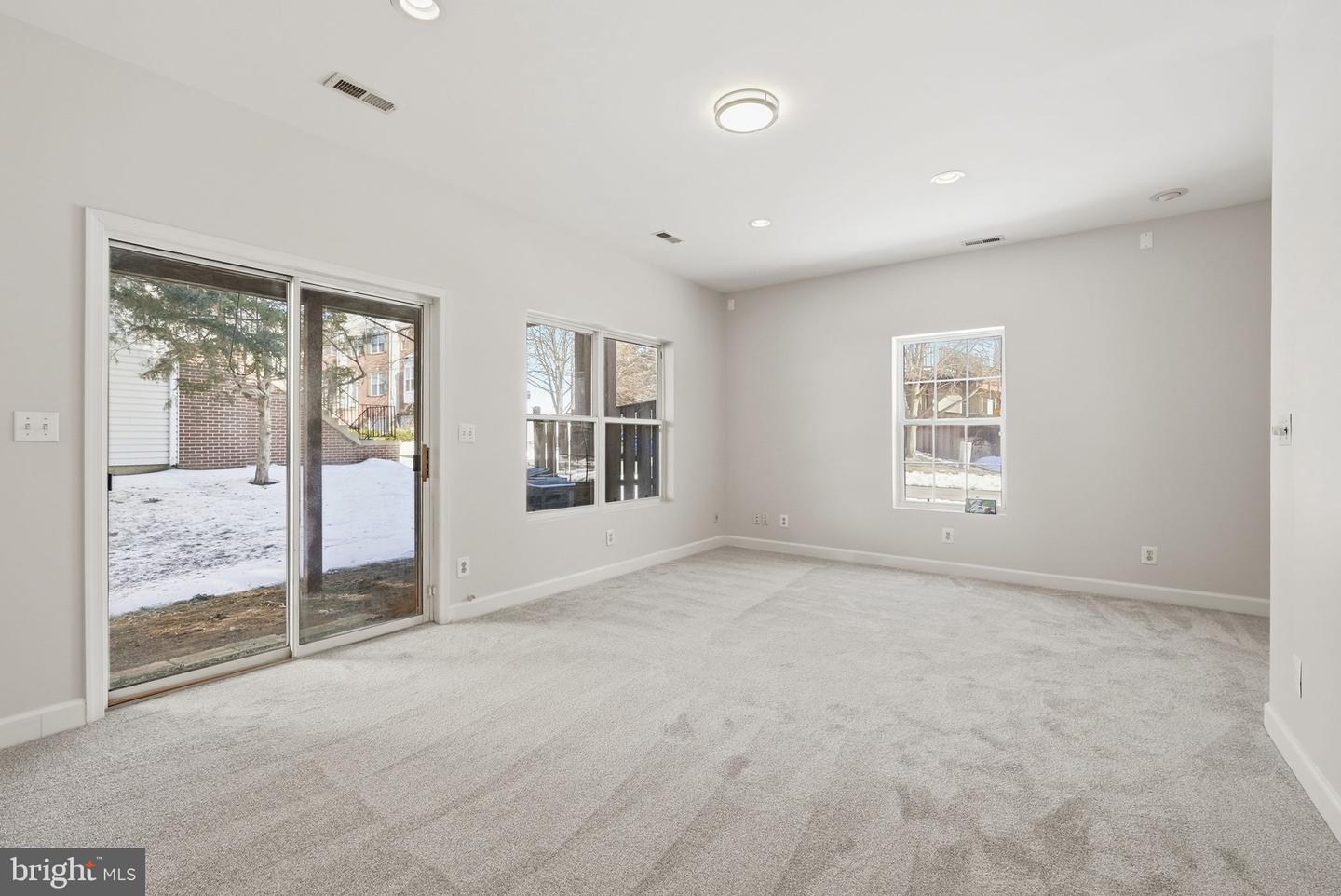 2542 JAMES MONROE CIR, HERNDON, Virginia 20171, 3 Bedrooms Bedrooms, ,2 BathroomsBathrooms,Residential,For sale,2542 JAMES MONROE CIR,VAFX2290806 MLS # VAFX2290806