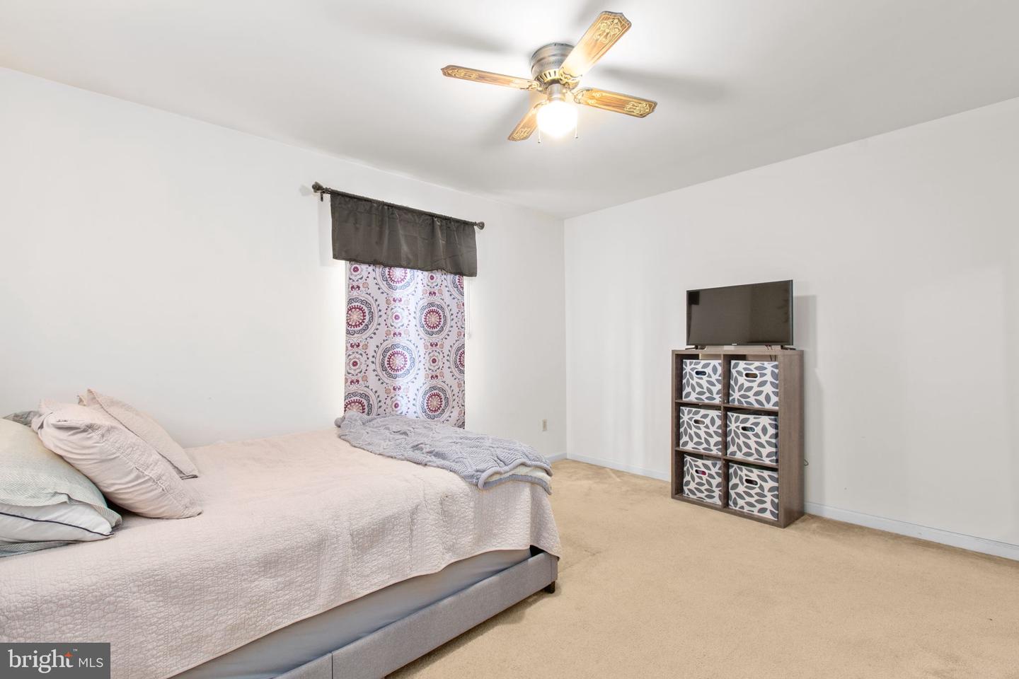 5504 LEAVELLS CROSSING DR, FREDERICKSBURG, Virginia 22407, 3 Bedrooms Bedrooms, 9 Rooms Rooms,2 BathroomsBathrooms,Residential,For sale,5504 LEAVELLS CROSSING DR,VASP2039236 MLS # VASP2039236