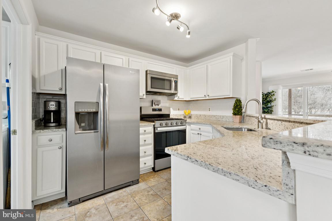 219-219B FERNWOOD PL, WARRENTON, Virginia 20186, 2 Bedrooms Bedrooms, ,2 BathroomsBathrooms,Residential,For sale,219-219B FERNWOOD PL,VAFQ2020564 MLS # VAFQ2020564 219-219B FERNWOOD PL, WARRENTON, Virginia 20186, 2 Bedrooms Bedrooms, ,2 BathroomsBathrooms,Residential,For sale,219-219B FERNWOOD PL,VAFQ2020564 MLS # VAFQ2020564