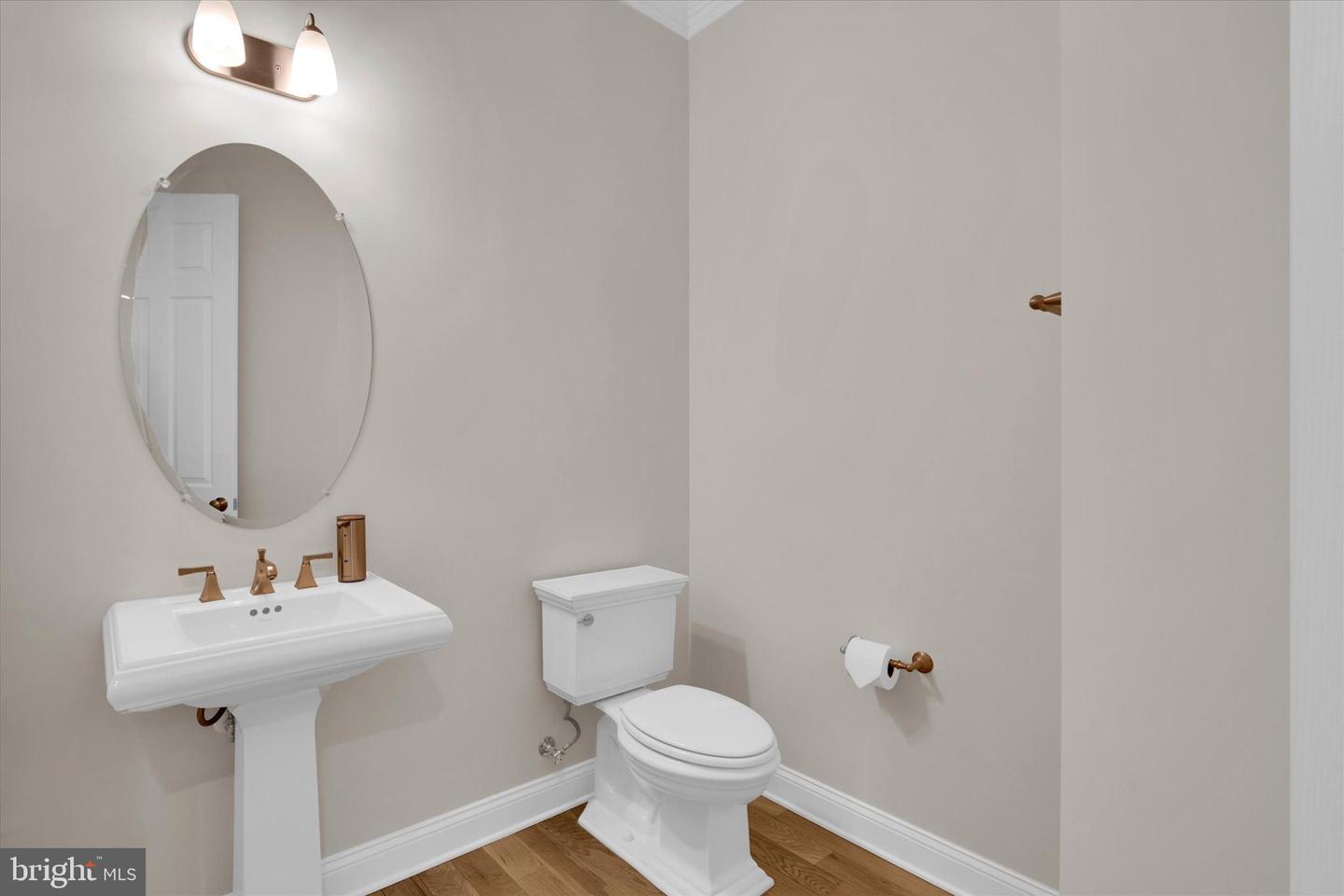 4627 FAIRFAX MANOR CT, CHANTILLY, Virginia 20151, 6 Bedrooms Bedrooms, ,5 BathroomsBathrooms,Residential,For sale,4627 FAIRFAX MANOR CT,VAFX2290920 MLS # VAFX2290920