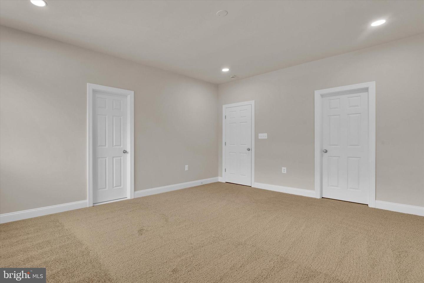 4627 FAIRFAX MANOR CT, CHANTILLY, Virginia 20151, 6 Bedrooms Bedrooms, ,5 BathroomsBathrooms,Residential,For sale,4627 FAIRFAX MANOR CT,VAFX2290920 MLS # VAFX2290920