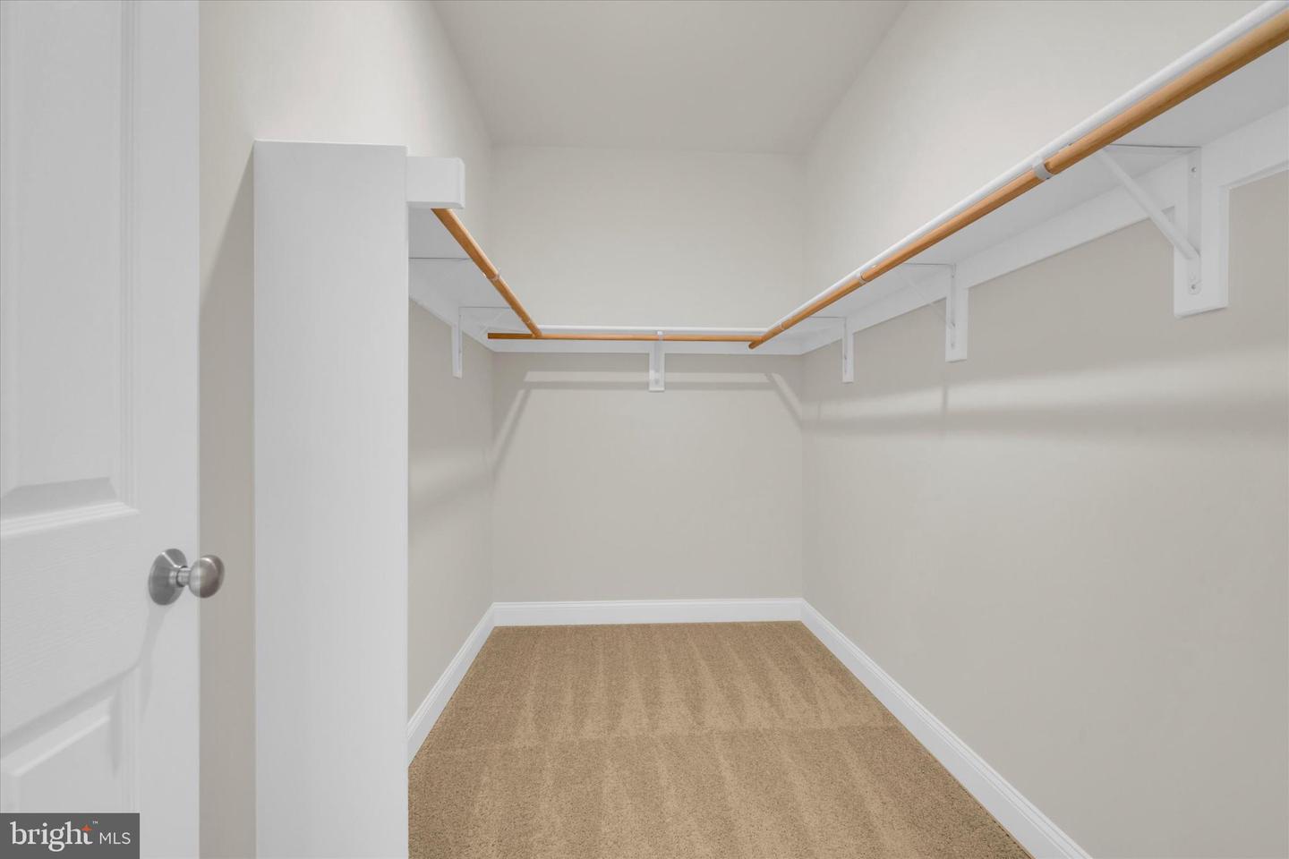 4627 FAIRFAX MANOR CT, CHANTILLY, Virginia 20151, 6 Bedrooms Bedrooms, ,5 BathroomsBathrooms,Residential,For sale,4627 FAIRFAX MANOR CT,VAFX2290920 MLS # VAFX2290920