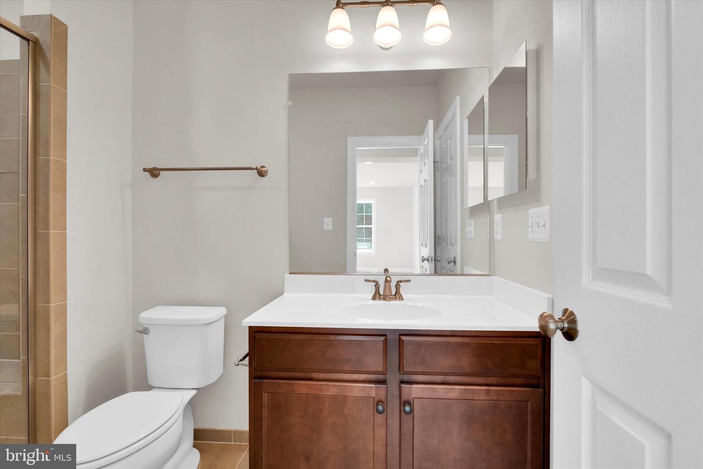 4627 FAIRFAX MANOR CT, CHANTILLY, Virginia 20151, 6 Bedrooms Bedrooms, ,5 BathroomsBathrooms,Residential,For sale,4627 FAIRFAX MANOR CT,VAFX2290920 MLS # VAFX2290920