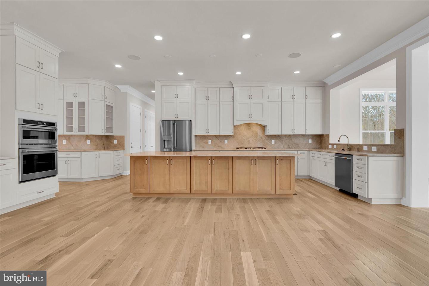 4627 FAIRFAX MANOR CT, CHANTILLY, Virginia 20151, 6 Bedrooms Bedrooms, ,5 BathroomsBathrooms,Residential,For sale,4627 FAIRFAX MANOR CT,VAFX2290920 MLS # VAFX2290920