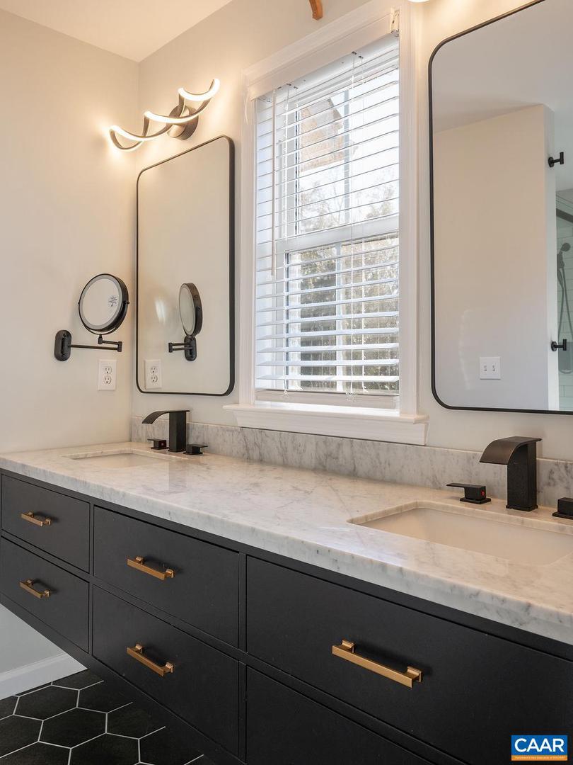 115 MELBOURNE PRK #D, CHARLOTTESVILLE, Virginia 22901, 3 Bedrooms Bedrooms, ,2 BathroomsBathrooms,Residential,For sale,115 MELBOURNE PRK #D,673257 MLS # 673257