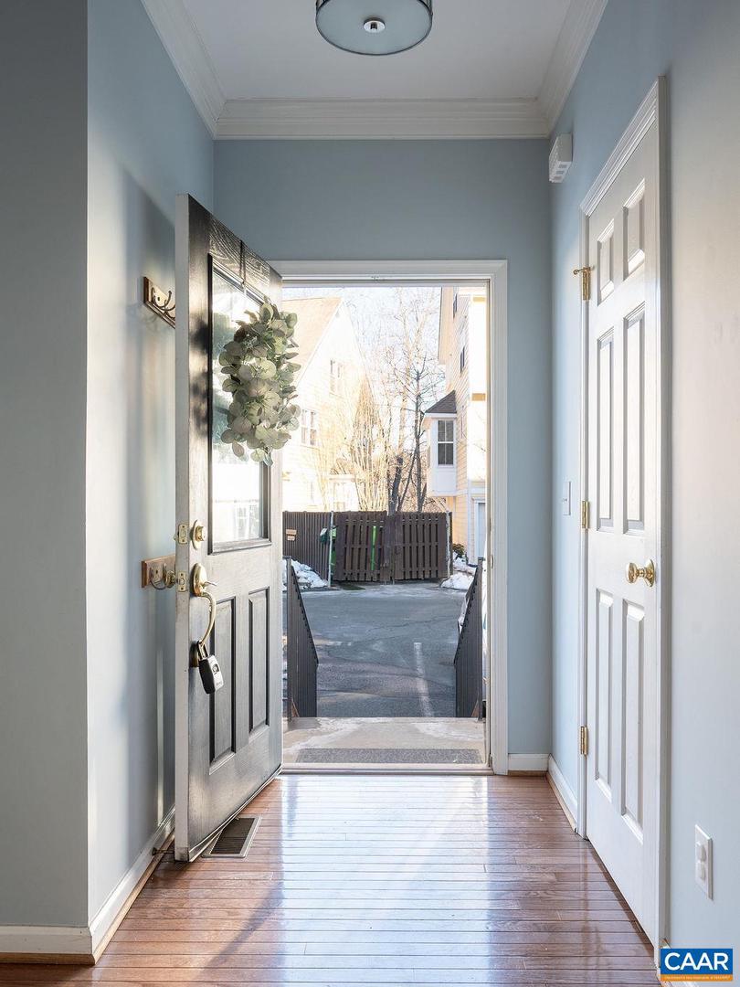 115 MELBOURNE PRK #D, CHARLOTTESVILLE, Virginia 22901, 3 Bedrooms Bedrooms, ,2 BathroomsBathrooms,Residential,For sale,115 MELBOURNE PRK #D,673257 MLS # 673257