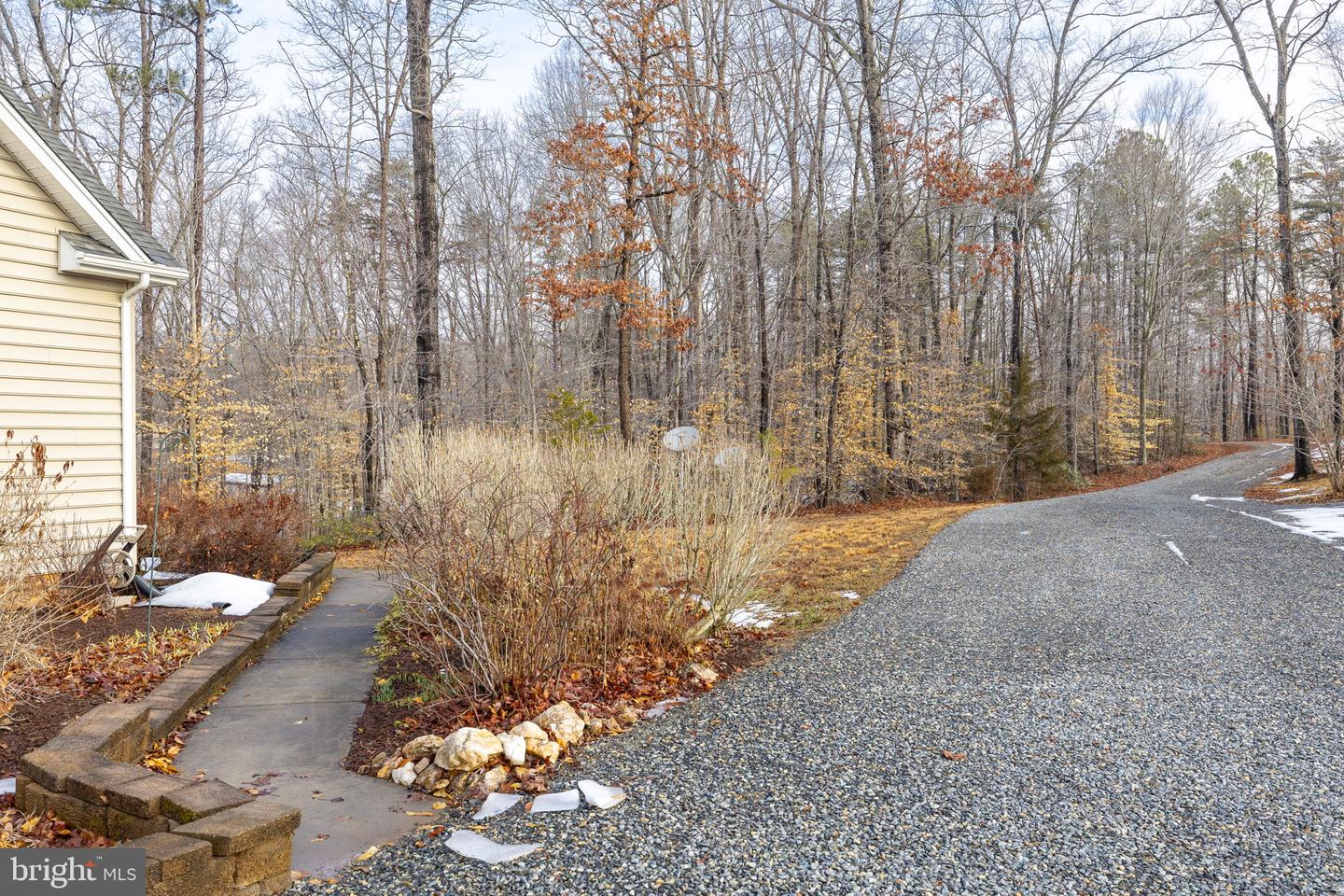 2481 YANCEYVILLE RD, LOUISA, Virginia 23093, 3 Bedrooms Bedrooms, 16 Rooms Rooms,3 BathroomsBathrooms,Residential,For sale,2481 YANCEYVILLE RD,VALA2009278 MLS # VALA2009278