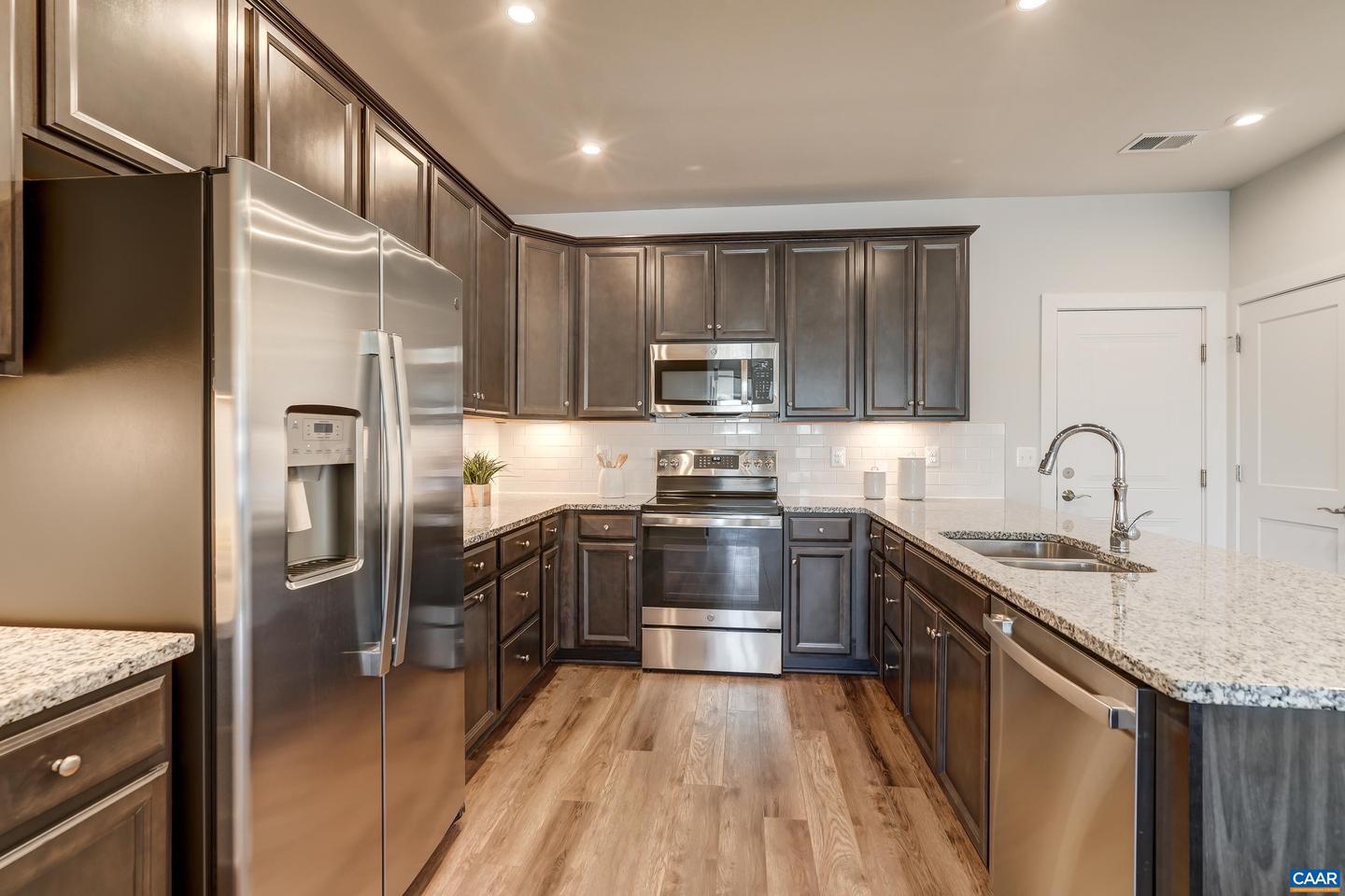 915 SALAMANDER ST #A, CHARLOTTESVILLE, Virginia 22911, 2 Bedrooms Bedrooms, ,2 BathroomsBathrooms,Residential,For sale,915 SALAMANDER ST #A,673259 MLS # 673259 915 SALAMANDER ST #A, CHARLOTTESVILLE, Virginia 22911, 2 Bedrooms Bedrooms, ,2 BathroomsBathrooms,Residential,For sale,915 SALAMANDER ST #A,673259 MLS # 673259