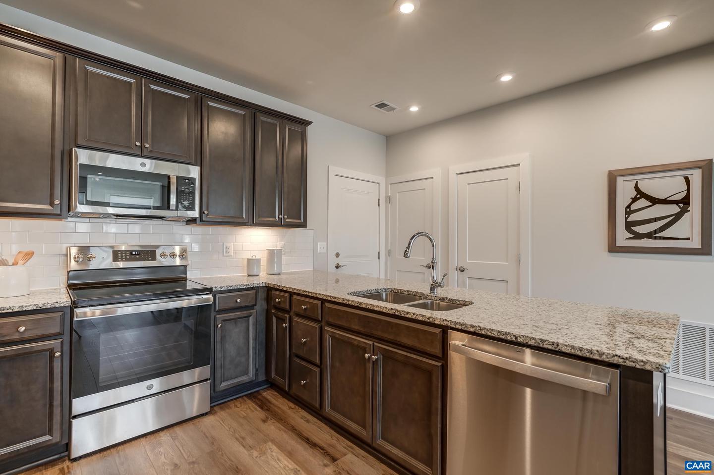 915 SALAMANDER ST #A, CHARLOTTESVILLE, Virginia 22911, 2 Bedrooms Bedrooms, ,2 BathroomsBathrooms,Residential,For sale,915 SALAMANDER ST #A,673259 MLS # 673259 915 SALAMANDER ST #A, CHARLOTTESVILLE, Virginia 22911, 2 Bedrooms Bedrooms, ,2 BathroomsBathrooms,Residential,For sale,915 SALAMANDER ST #A,673259 MLS # 673259