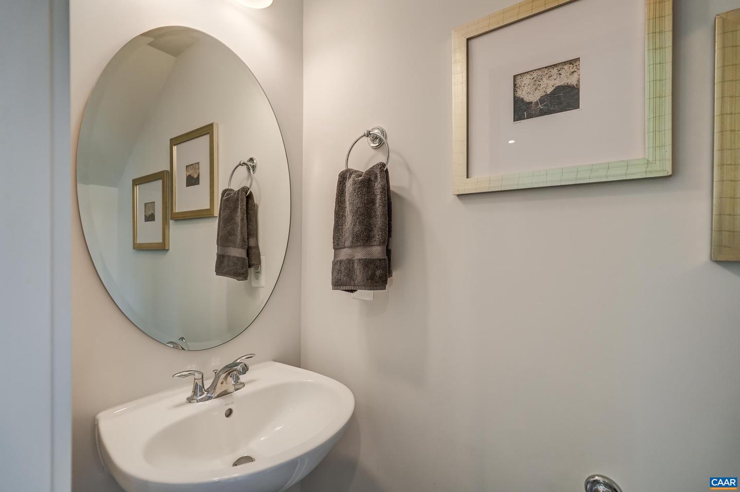 915 SALAMANDER ST #A, CHARLOTTESVILLE, Virginia 22911, 2 Bedrooms Bedrooms, ,2 BathroomsBathrooms,Residential,For sale,915 SALAMANDER ST #A,673259 MLS # 673259 915 SALAMANDER ST #A, CHARLOTTESVILLE, Virginia 22911, 2 Bedrooms Bedrooms, ,2 BathroomsBathrooms,Residential,For sale,915 SALAMANDER ST #A,673259 MLS # 673259