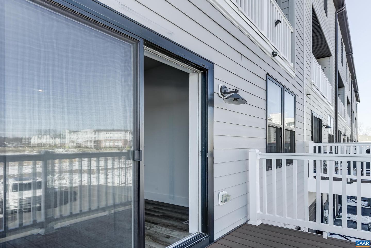 915 SALAMANDER ST #A, CHARLOTTESVILLE, Virginia 22911, 2 Bedrooms Bedrooms, ,2 BathroomsBathrooms,Residential,For sale,915 SALAMANDER ST #A,673259 MLS # 673259 915 SALAMANDER ST #A, CHARLOTTESVILLE, Virginia 22911, 2 Bedrooms Bedrooms, ,2 BathroomsBathrooms,Residential,For sale,915 SALAMANDER ST #A,673259 MLS # 673259