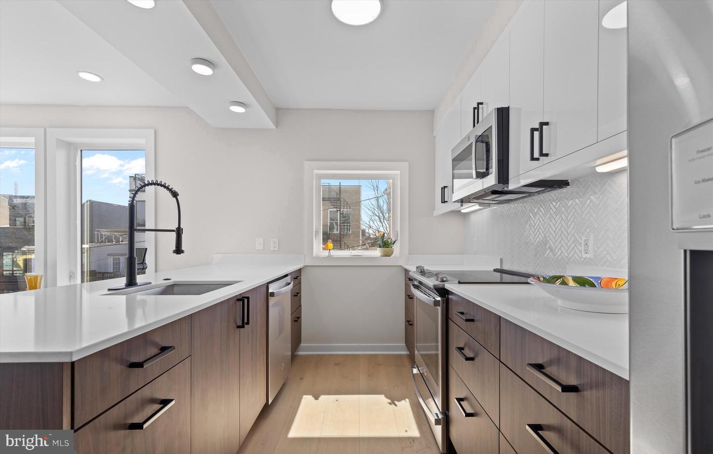 919 12TH ST NE #A201, WASHINGTON, District Of Columbia 20002, 1 Bedroom Bedrooms, ,1 BathroomBathrooms,Residential,For sale,919 12TH ST NE #A201,DCDC2246028 MLS # DCDC2246028