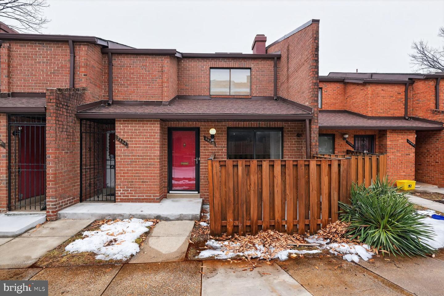 3446 SUMMIT CT NE #3446, WASHINGTON, District Of Columbia 20018, 2 Bedrooms Bedrooms, 3 Rooms Rooms,1 BathroomBathrooms,Residential,For sale,3446 SUMMIT CT NE #3446,DCDC2246190 MLS # DCDC2246190