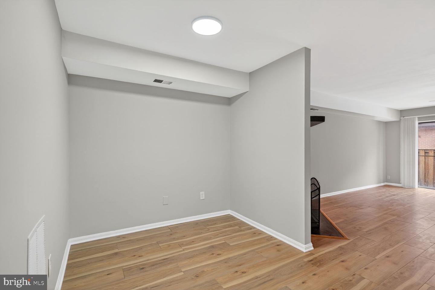 3446 SUMMIT CT NE #3446, WASHINGTON, District Of Columbia 20018, 2 Bedrooms Bedrooms, 3 Rooms Rooms,1 BathroomBathrooms,Residential,For sale,3446 SUMMIT CT NE #3446,DCDC2246190 MLS # DCDC2246190