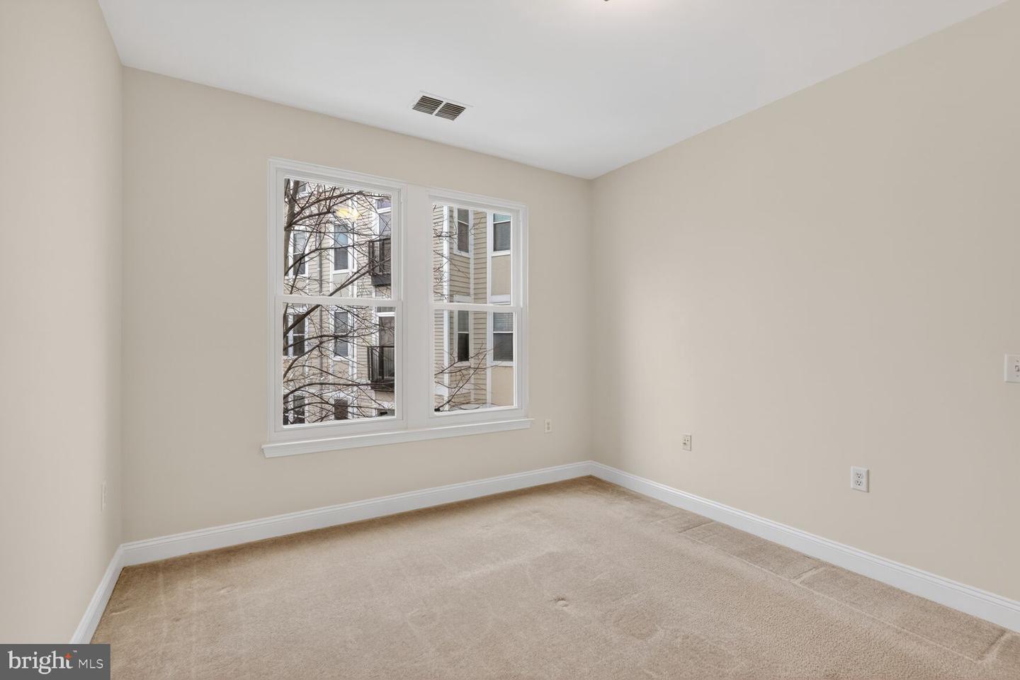 1391 PENNSYLVANIA AVE SE #368, WASHINGTON, District Of Columbia 20003, 2 Bedrooms Bedrooms, 2 Rooms Rooms,1 BathroomBathrooms,Residential,For sale,1391 PENNSYLVANIA AVE SE #368,DCDC2246192 MLS # DCDC2246192 1391 PENNSYLVANIA AVE SE #368, WASHINGTON, District Of Columbia 20003, 2 Bedrooms Bedrooms, 2 Rooms Rooms,1 BathroomBathrooms,Residential,For sale,1391 PENNSYLVANIA AVE SE #368,DCDC2246192 MLS # DCDC2246192
