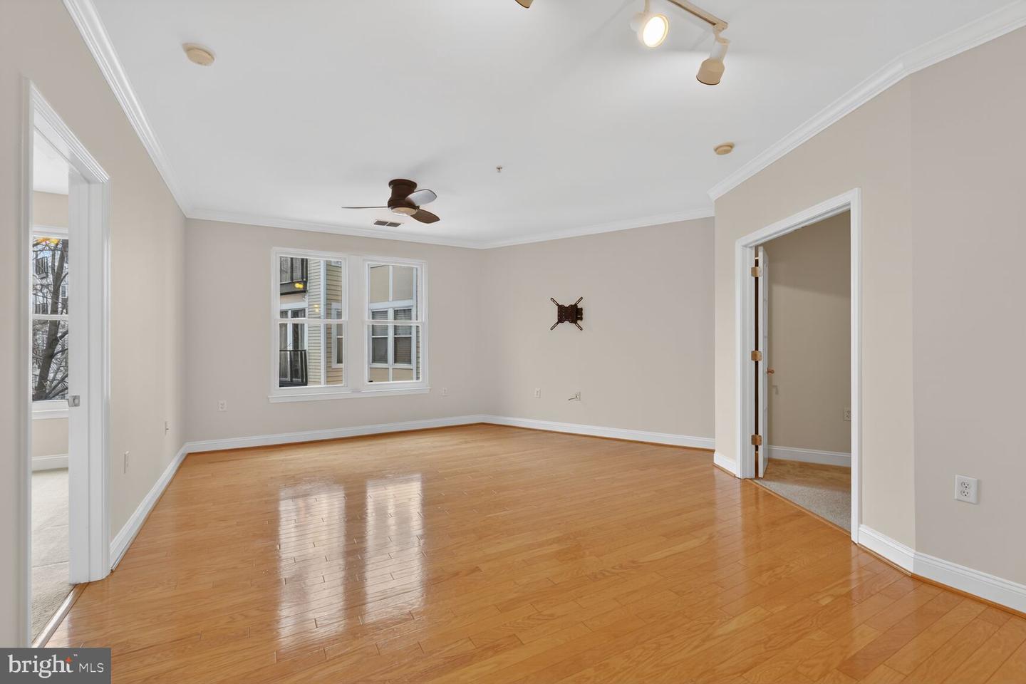 1391 PENNSYLVANIA AVE SE #368, WASHINGTON, District Of Columbia 20003, 2 Bedrooms Bedrooms, 2 Rooms Rooms,1 BathroomBathrooms,Residential,For sale,1391 PENNSYLVANIA AVE SE #368,DCDC2246192 MLS # DCDC2246192 1391 PENNSYLVANIA AVE SE #368, WASHINGTON, District Of Columbia 20003, 2 Bedrooms Bedrooms, 2 Rooms Rooms,1 BathroomBathrooms,Residential,For sale,1391 PENNSYLVANIA AVE SE #368,DCDC2246192 MLS # DCDC2246192