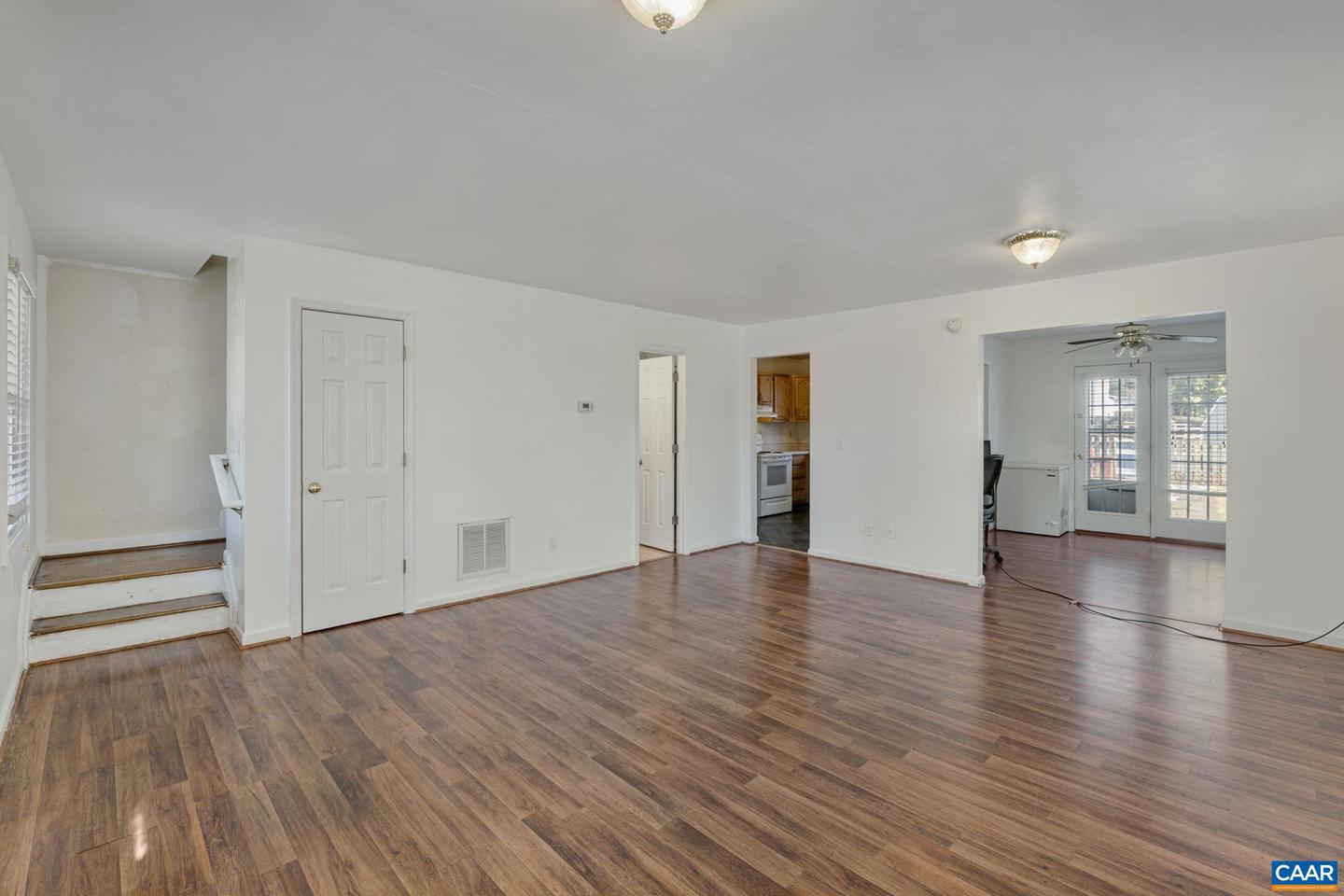 354 NW 10 1/2 ST, CHARLOTTESVILLE, Virginia 22903, 3 Bedrooms Bedrooms, ,2 BathroomsBathrooms,Residential,For sale,354 NW 10 1/2 ST,673269 MLS # 673269