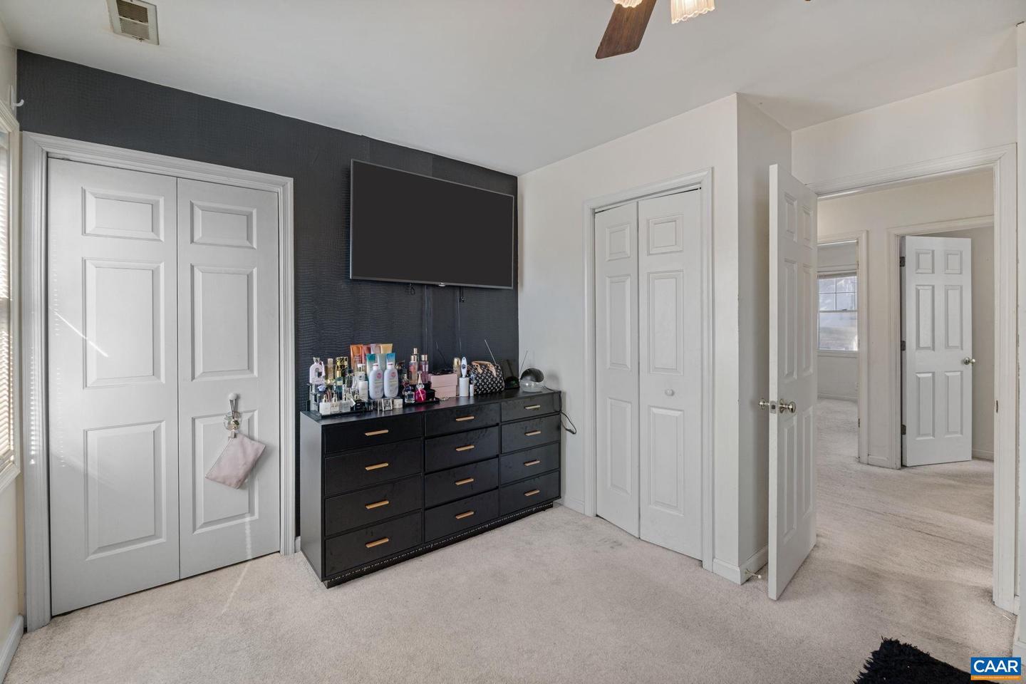 354 NW 10 1/2 ST, CHARLOTTESVILLE, Virginia 22903, 3 Bedrooms Bedrooms, ,2 BathroomsBathrooms,Residential,For sale,354 NW 10 1/2 ST,673269 MLS # 673269