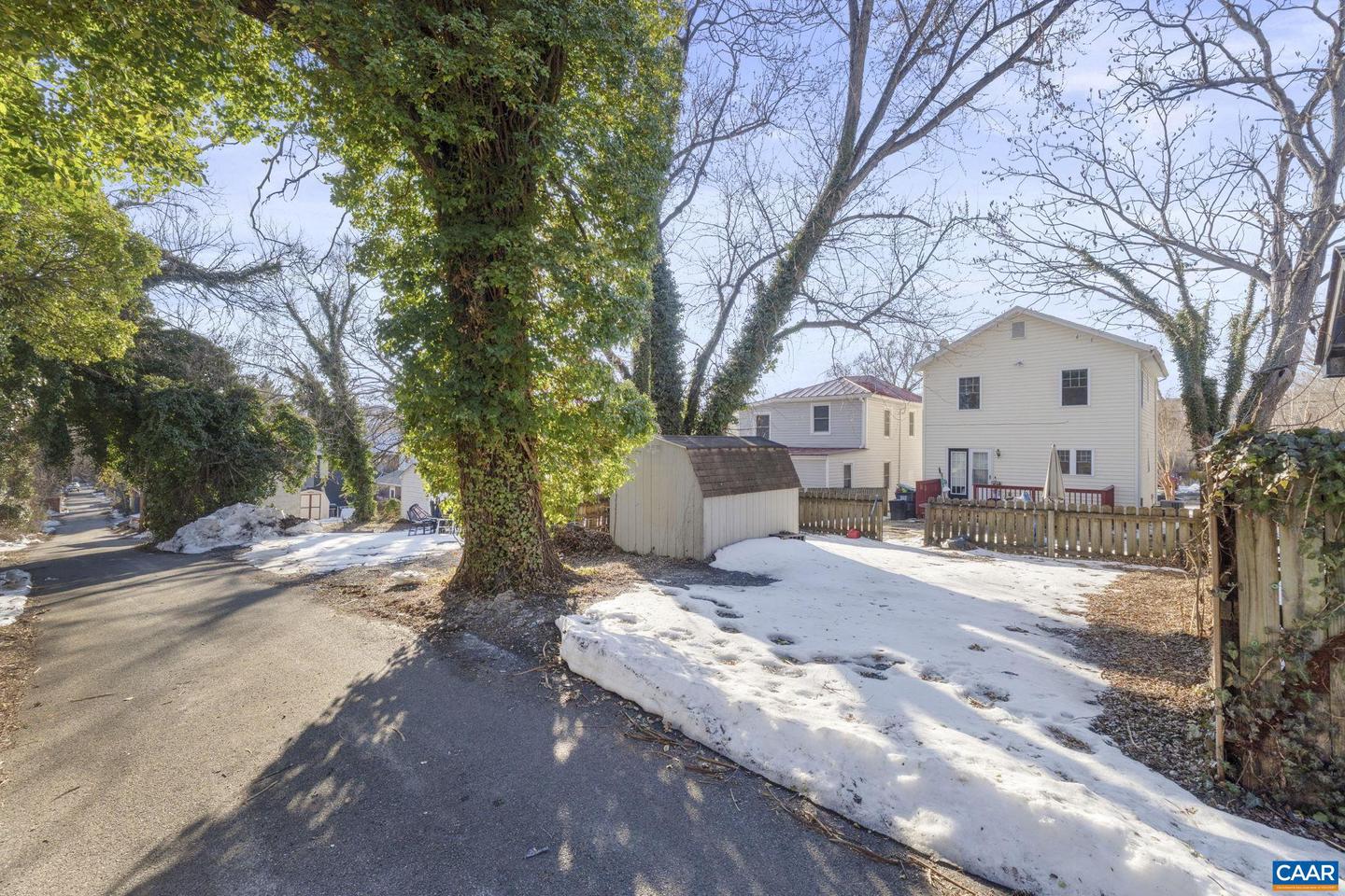 354 NW 10 1/2 ST, CHARLOTTESVILLE, Virginia 22903, 3 Bedrooms Bedrooms, ,2 BathroomsBathrooms,Residential,For sale,354 NW 10 1/2 ST,673269 MLS # 673269