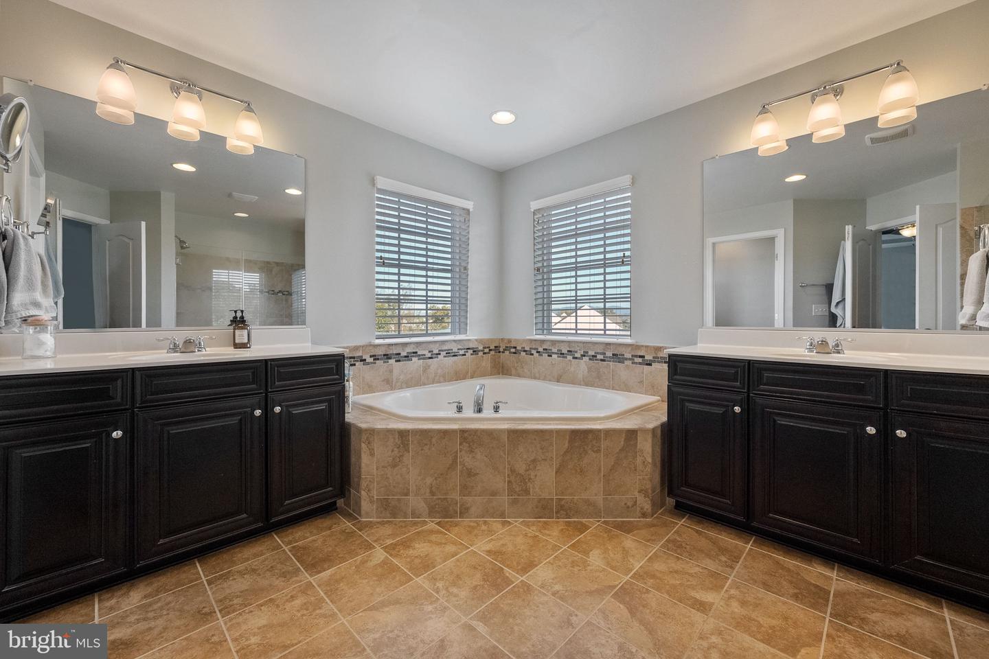 13538 EAGLES REST DR, LEESBURG, Virginia 20176, 5 Bedrooms Bedrooms, ,3 BathroomsBathrooms,Residential,For sale,13538 EAGLES REST DR,VALO2115904 MLS # VALO2115904