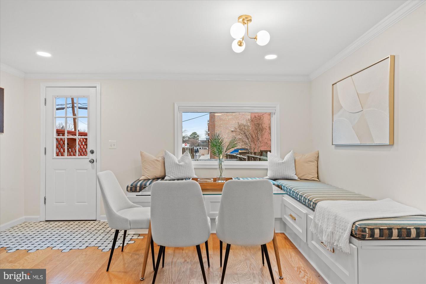 546 E NELSON AVE, ALEXANDRIA, Virginia 22301, 2 Bedrooms Bedrooms, ,2 BathroomsBathrooms,Residential,For sale,546 E NELSON AVE,VAAX2054174 MLS # VAAX2054174