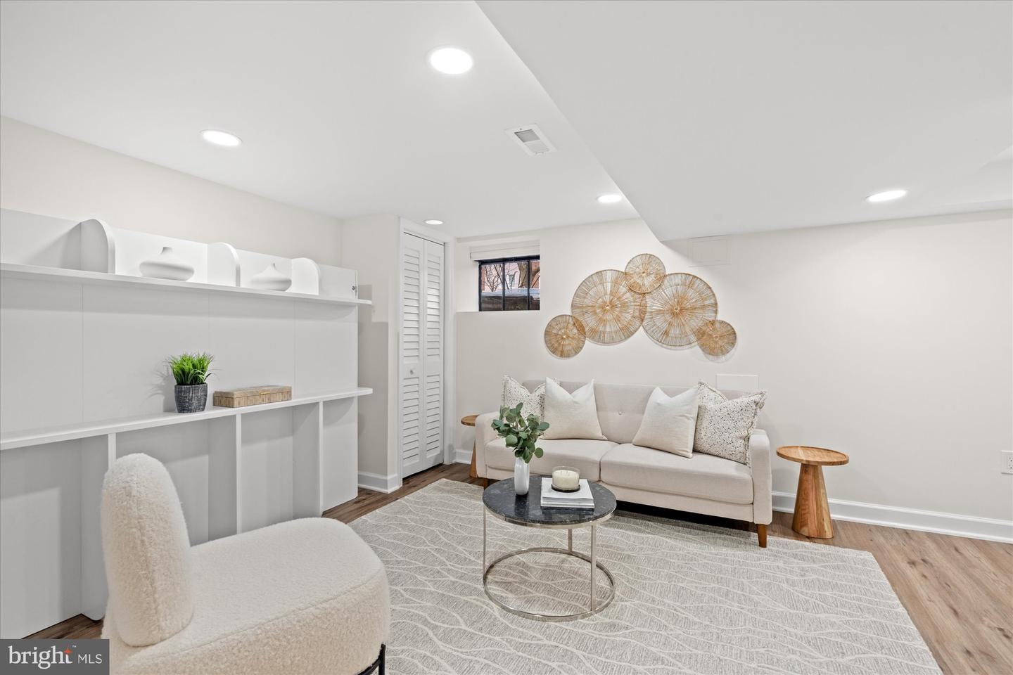 546 E NELSON AVE, ALEXANDRIA, Virginia 22301, 2 Bedrooms Bedrooms, ,2 BathroomsBathrooms,Residential,For sale,546 E NELSON AVE,VAAX2054174 MLS # VAAX2054174