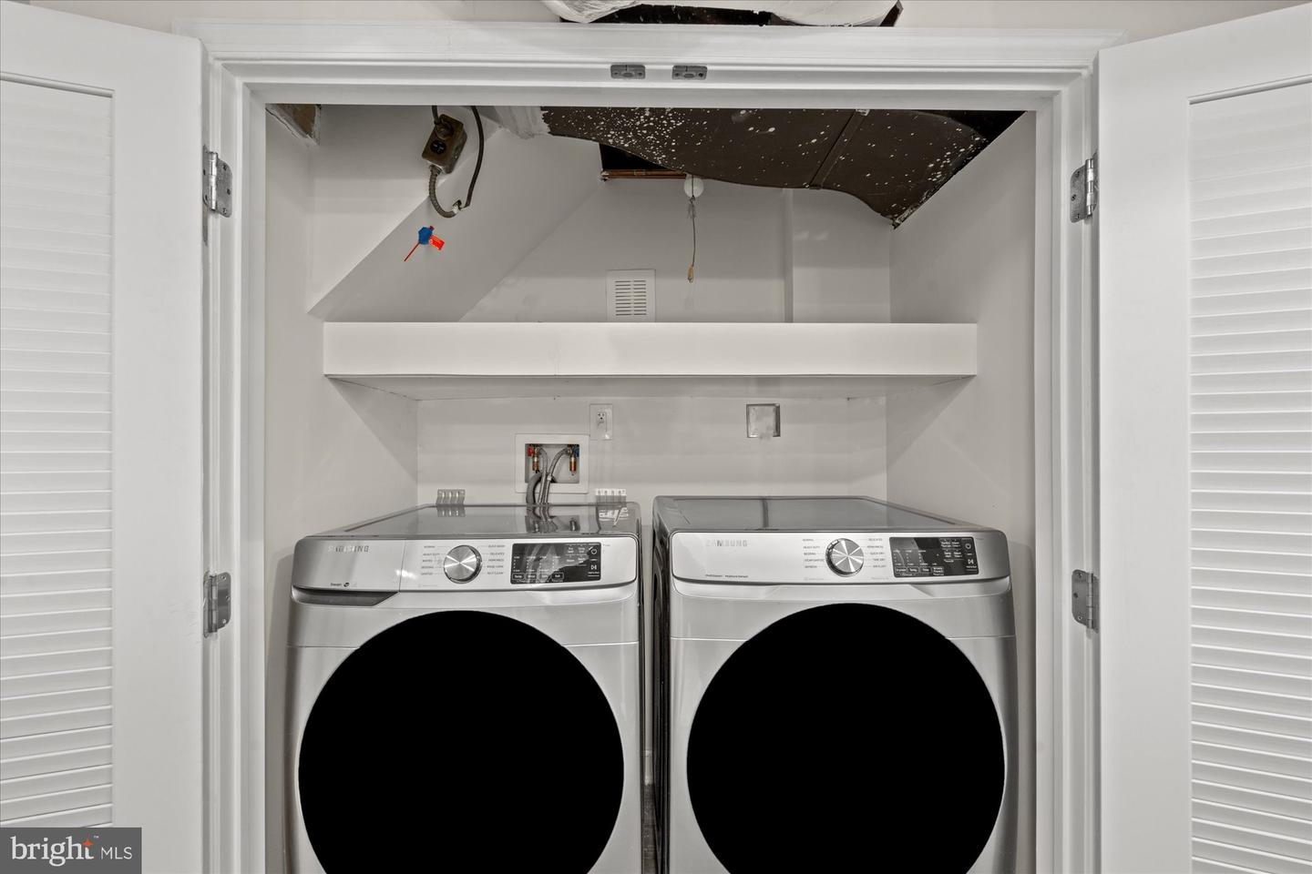 546 E NELSON AVE, ALEXANDRIA, Virginia 22301, 2 Bedrooms Bedrooms, ,2 BathroomsBathrooms,Residential,For sale,546 E NELSON AVE,VAAX2054174 MLS # VAAX2054174