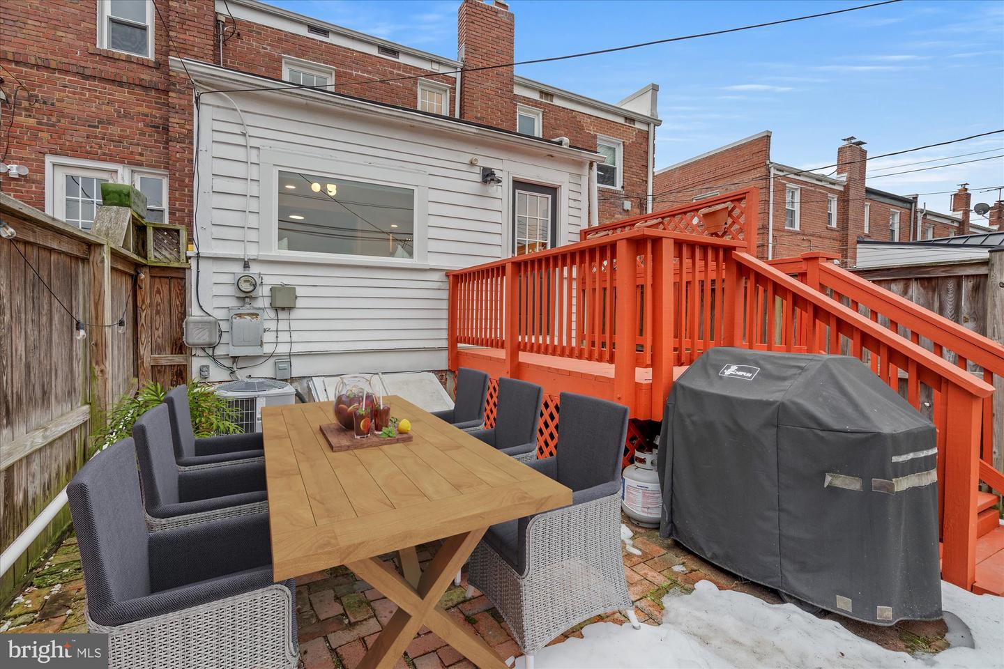 546 E NELSON AVE, ALEXANDRIA, Virginia 22301, 2 Bedrooms Bedrooms, ,2 BathroomsBathrooms,Residential,For sale,546 E NELSON AVE,VAAX2054174 MLS # VAAX2054174