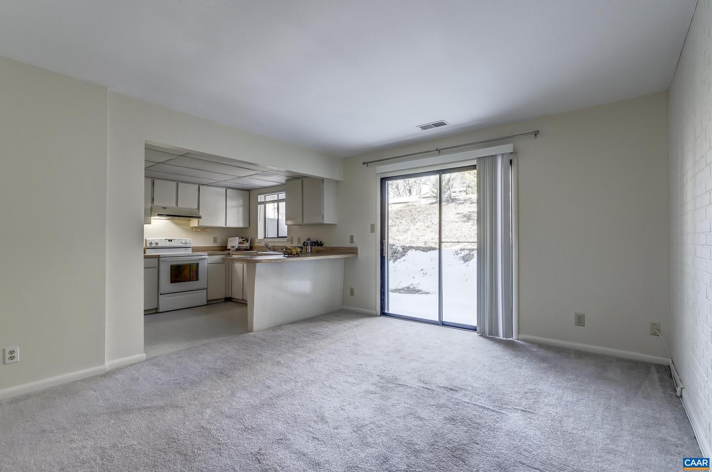 306 HARVEST DR, CHARLOTTESVILLE, Virginia 22903, 3 Bedrooms Bedrooms, ,2 BathroomsBathrooms,Residential,For sale,306 HARVEST DR,673275 MLS # 673275