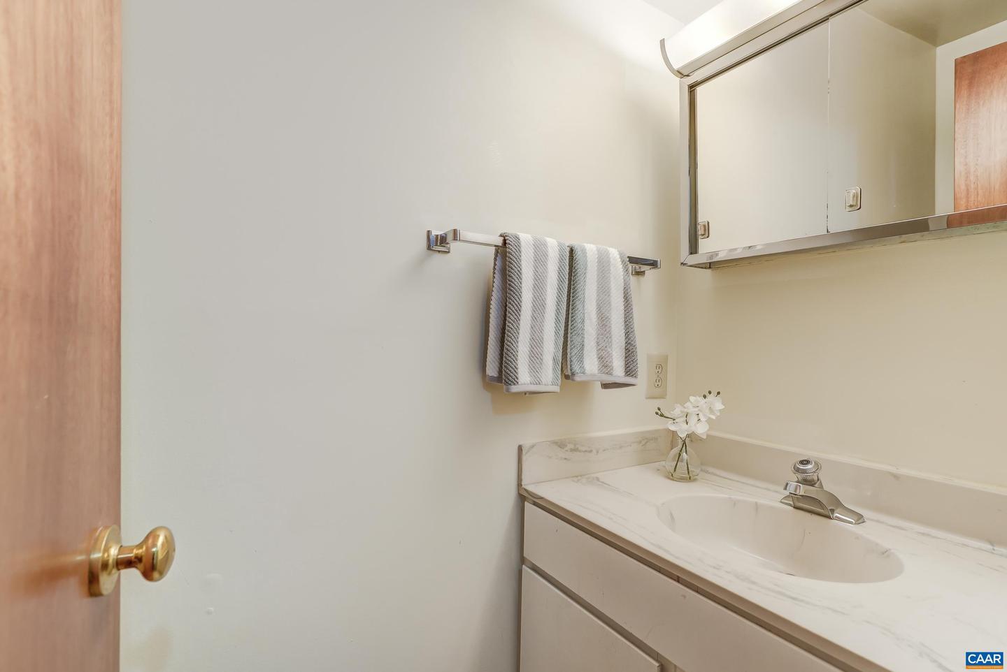 306 HARVEST DR, CHARLOTTESVILLE, Virginia 22903, 3 Bedrooms Bedrooms, ,2 BathroomsBathrooms,Residential,For sale,306 HARVEST DR,673275 MLS # 673275