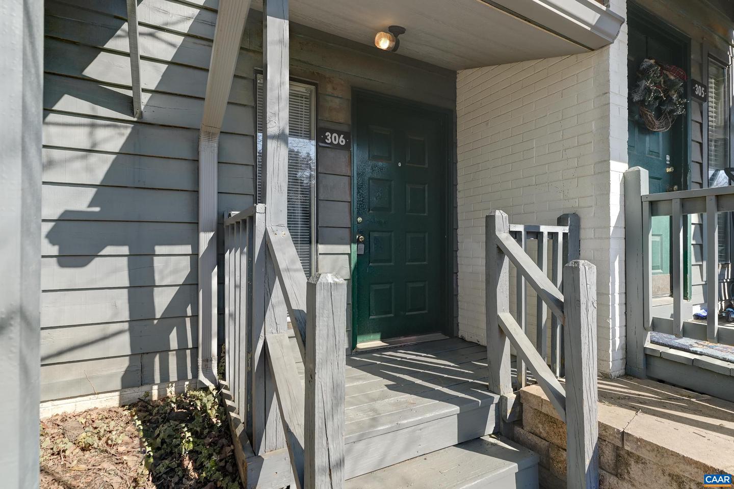 306 HARVEST DR, CHARLOTTESVILLE, Virginia 22903, 3 Bedrooms Bedrooms, ,2 BathroomsBathrooms,Residential,For sale,306 HARVEST DR,673275 MLS # 673275