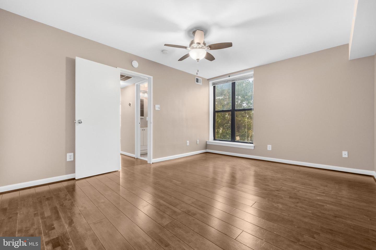 3902 14TH ST NW #321, WASHINGTON, District Of Columbia 20011, 1 Bedroom Bedrooms, 3 Rooms Rooms,1 BathroomBathrooms,Residential,For sale,3902 14TH ST NW #321,DCDC2246234 MLS # DCDC2246234