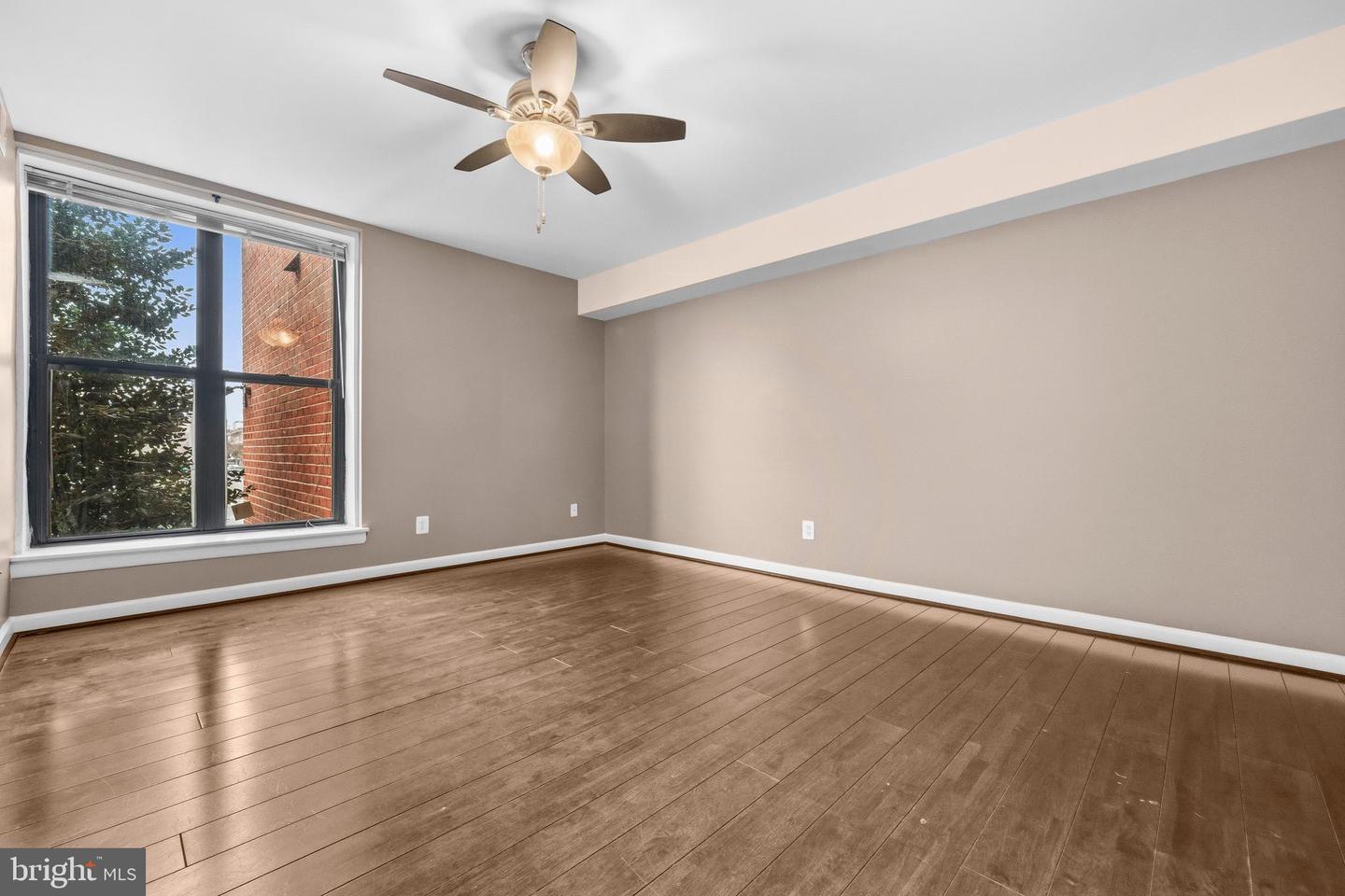 3902 14TH ST NW #321, WASHINGTON, District Of Columbia 20011, 1 Bedroom Bedrooms, 3 Rooms Rooms,1 BathroomBathrooms,Residential,For sale,3902 14TH ST NW #321,DCDC2246234 MLS # DCDC2246234