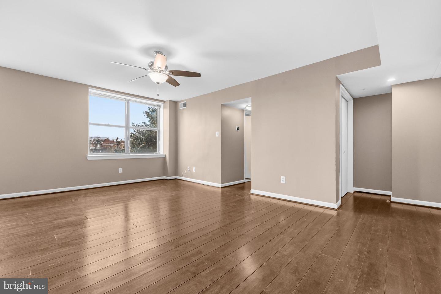 3902 14TH ST NW #321, WASHINGTON, District Of Columbia 20011, 1 Bedroom Bedrooms, 3 Rooms Rooms,1 BathroomBathrooms,Residential,For sale,3902 14TH ST NW #321,DCDC2246234 MLS # DCDC2246234