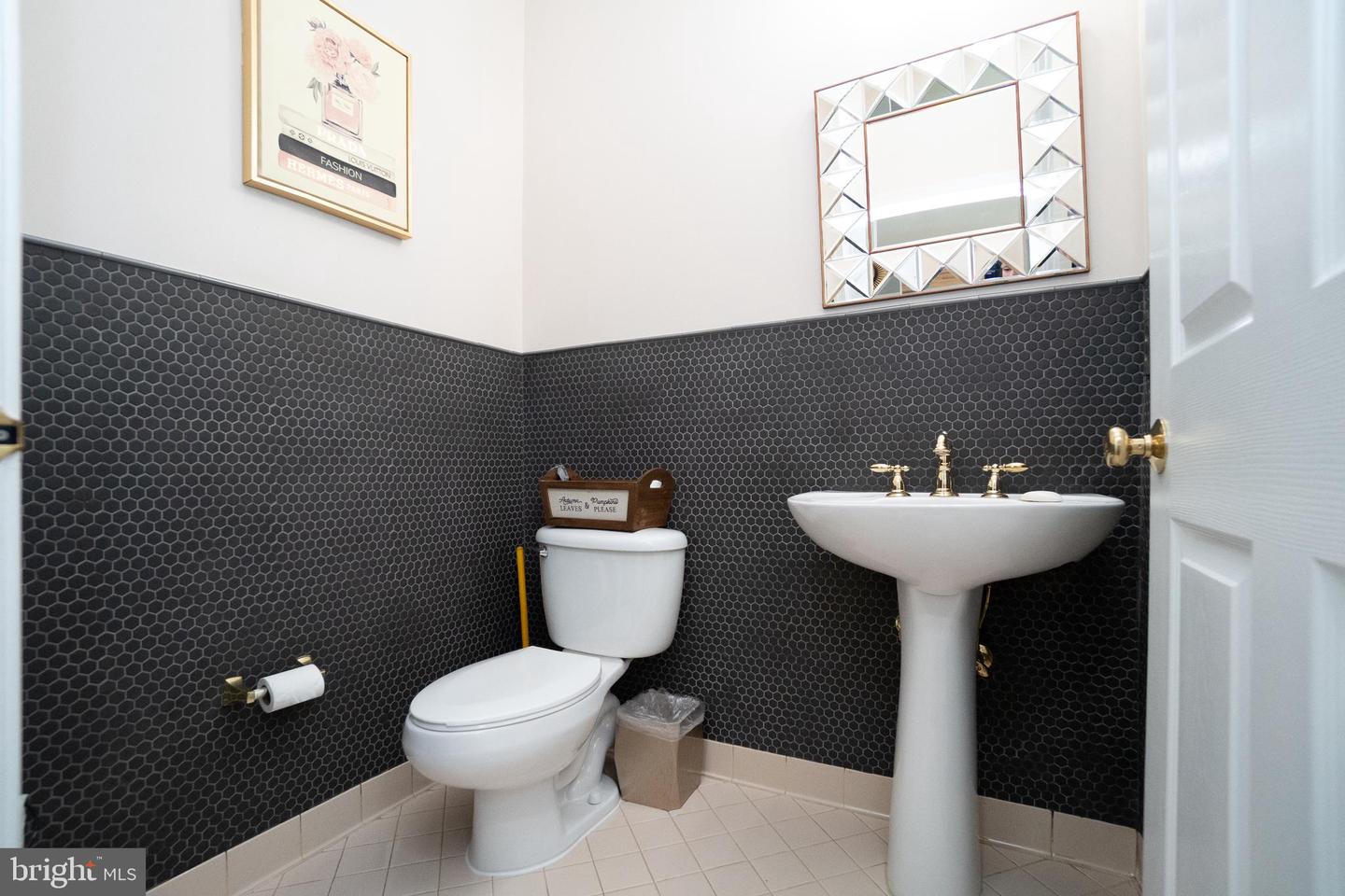 5603 WHEELWRIGHT WAY, HAYMARKET, Virginia 20169, 3 Bedrooms Bedrooms, ,3 BathroomsBathrooms,Residential,For sale,5603 WHEELWRIGHT WAY,VAPW2112486 MLS # VAPW2112486 5603 WHEELWRIGHT WAY, HAYMARKET, Virginia 20169, 3 Bedrooms Bedrooms, ,3 BathroomsBathrooms,Residential,For sale,5603 WHEELWRIGHT WAY,VAPW2112486 MLS # VAPW2112486