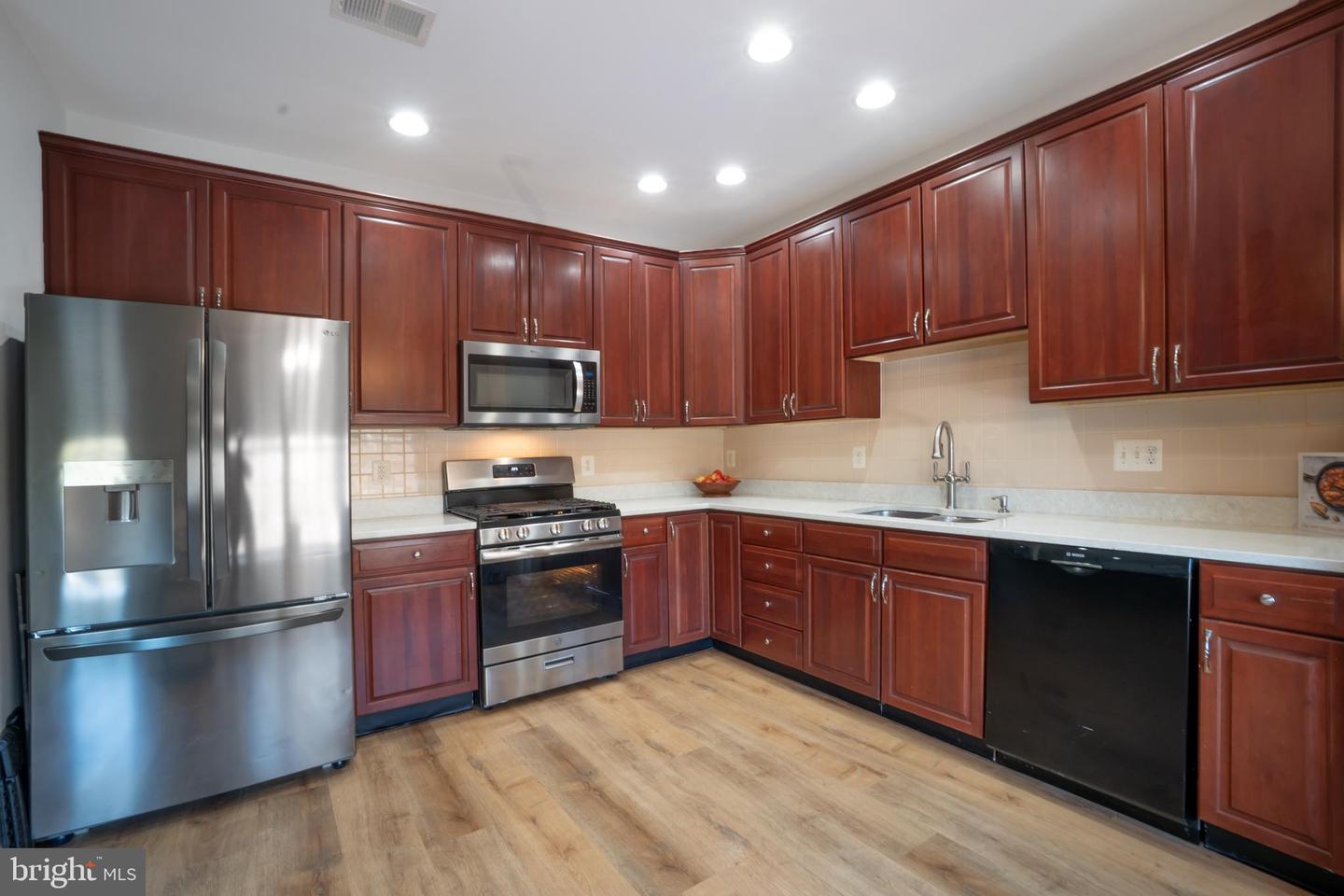 5603 WHEELWRIGHT WAY, HAYMARKET, Virginia 20169, 3 Bedrooms Bedrooms, ,3 BathroomsBathrooms,Residential,For sale,5603 WHEELWRIGHT WAY,VAPW2112486 MLS # VAPW2112486 5603 WHEELWRIGHT WAY, HAYMARKET, Virginia 20169, 3 Bedrooms Bedrooms, ,3 BathroomsBathrooms,Residential,For sale,5603 WHEELWRIGHT WAY,VAPW2112486 MLS # VAPW2112486