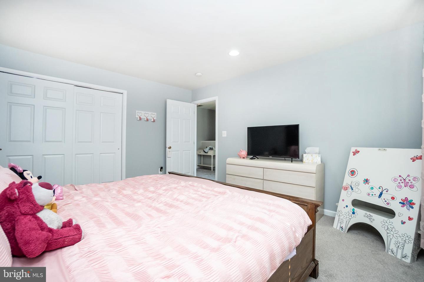 5603 WHEELWRIGHT WAY, HAYMARKET, Virginia 20169, 3 Bedrooms Bedrooms, ,3 BathroomsBathrooms,Residential,For sale,5603 WHEELWRIGHT WAY,VAPW2112486 MLS # VAPW2112486 5603 WHEELWRIGHT WAY, HAYMARKET, Virginia 20169, 3 Bedrooms Bedrooms, ,3 BathroomsBathrooms,Residential,For sale,5603 WHEELWRIGHT WAY,VAPW2112486 MLS # VAPW2112486