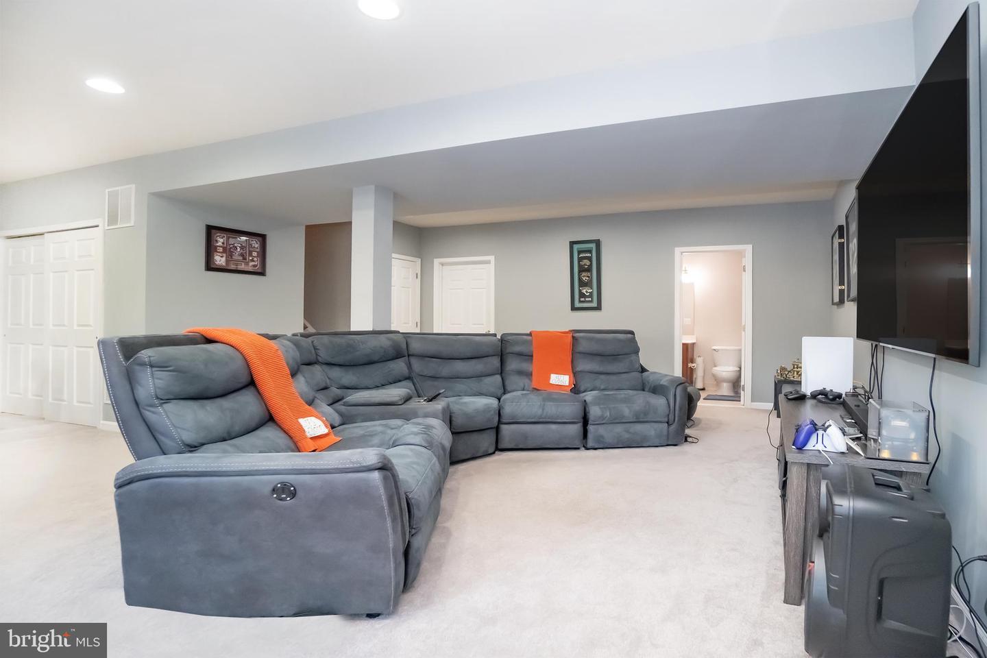 5603 WHEELWRIGHT WAY, HAYMARKET, Virginia 20169, 3 Bedrooms Bedrooms, ,3 BathroomsBathrooms,Residential,For sale,5603 WHEELWRIGHT WAY,VAPW2112486 MLS # VAPW2112486 5603 WHEELWRIGHT WAY, HAYMARKET, Virginia 20169, 3 Bedrooms Bedrooms, ,3 BathroomsBathrooms,Residential,For sale,5603 WHEELWRIGHT WAY,VAPW2112486 MLS # VAPW2112486