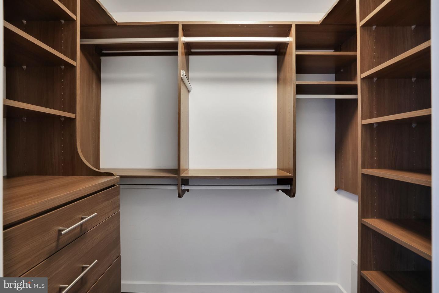 1401 17TH ST NW #804, WASHINGTON, District Of Columbia 20036, 2 Bedrooms Bedrooms, ,2 BathroomsBathrooms,Residential,For sale,1401 17TH ST NW #804,DCDC2246250 MLS # DCDC2246250 1401 17TH ST NW #804, WASHINGTON, District Of Columbia 20036, 2 Bedrooms Bedrooms, ,2 BathroomsBathrooms,Residential,For sale,1401 17TH ST NW #804,DCDC2246250 MLS # DCDC2246250