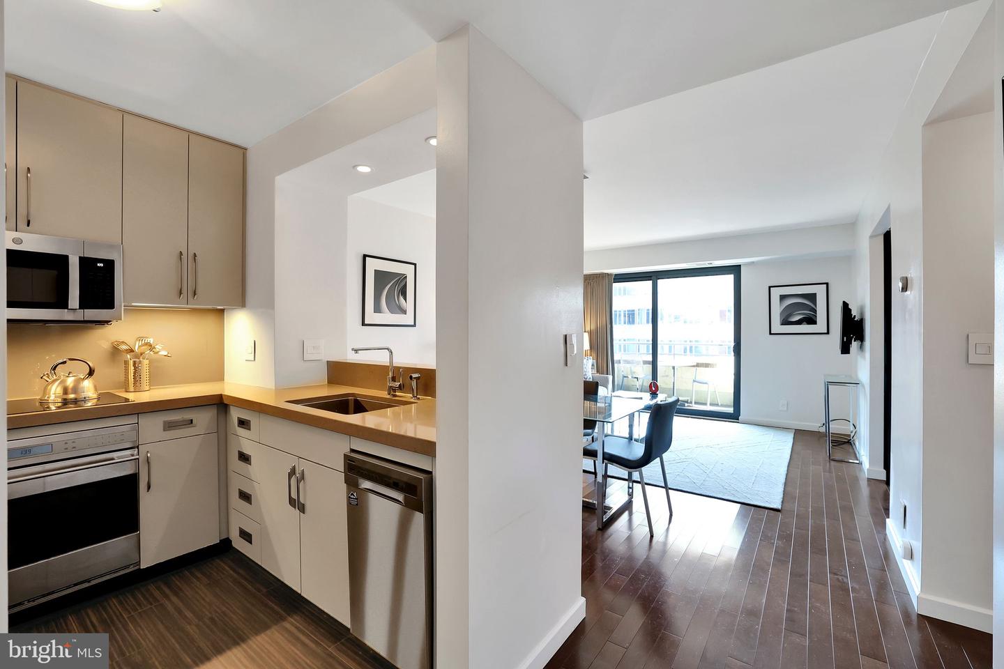 1401 17TH ST NW #804, WASHINGTON, District Of Columbia 20036, 2 Bedrooms Bedrooms, ,2 BathroomsBathrooms,Residential,For sale,1401 17TH ST NW #804,DCDC2246250 MLS # DCDC2246250 1401 17TH ST NW #804, WASHINGTON, District Of Columbia 20036, 2 Bedrooms Bedrooms, ,2 BathroomsBathrooms,Residential,For sale,1401 17TH ST NW #804,DCDC2246250 MLS # DCDC2246250