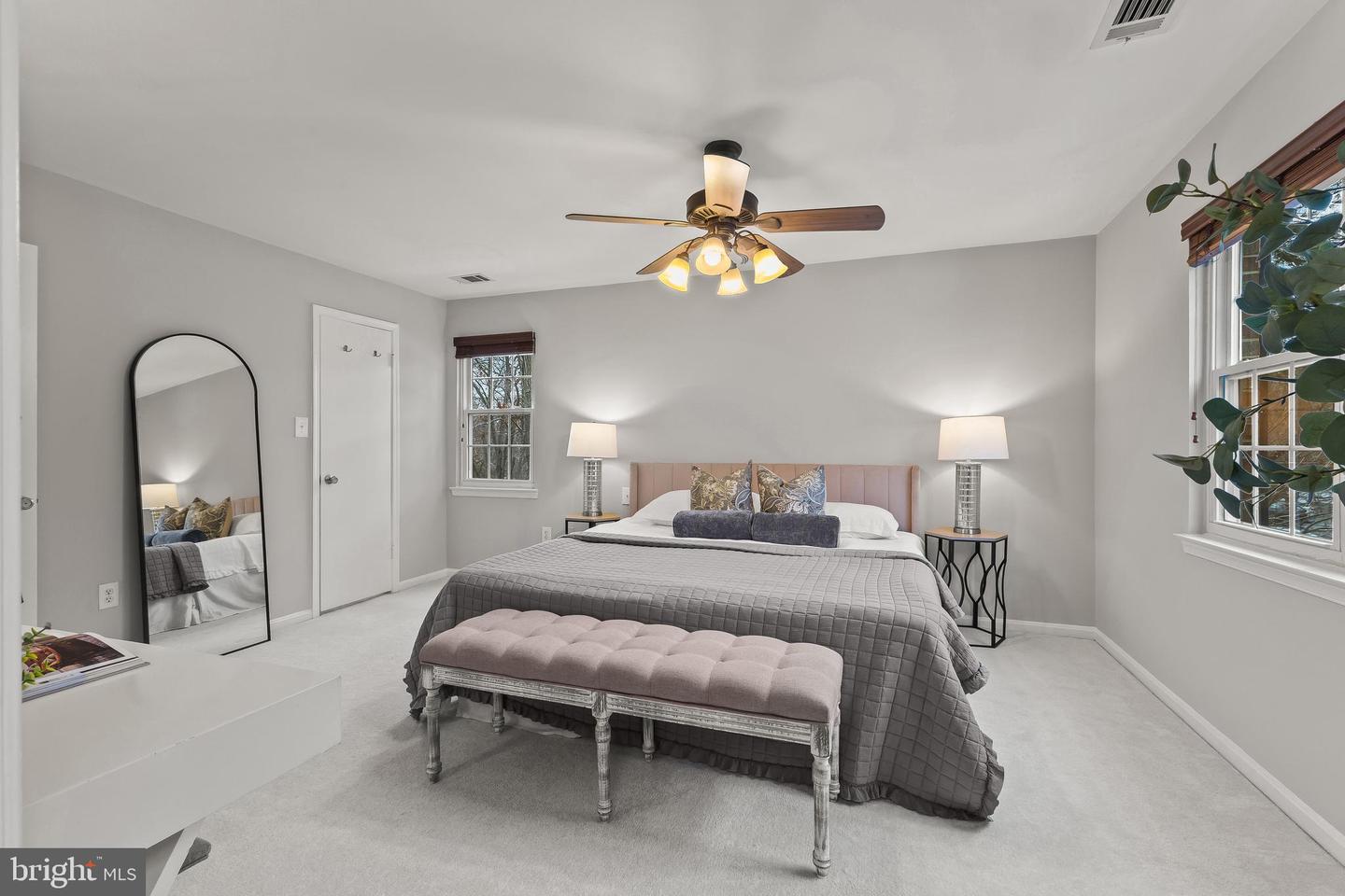 5759 HERITAGE HILL DR, ALEXANDRIA, Virginia 22310, 3 Bedrooms Bedrooms, ,2 BathroomsBathrooms,Residential,For sale,5759 HERITAGE HILL DR,VAFX2291130 MLS # VAFX2291130