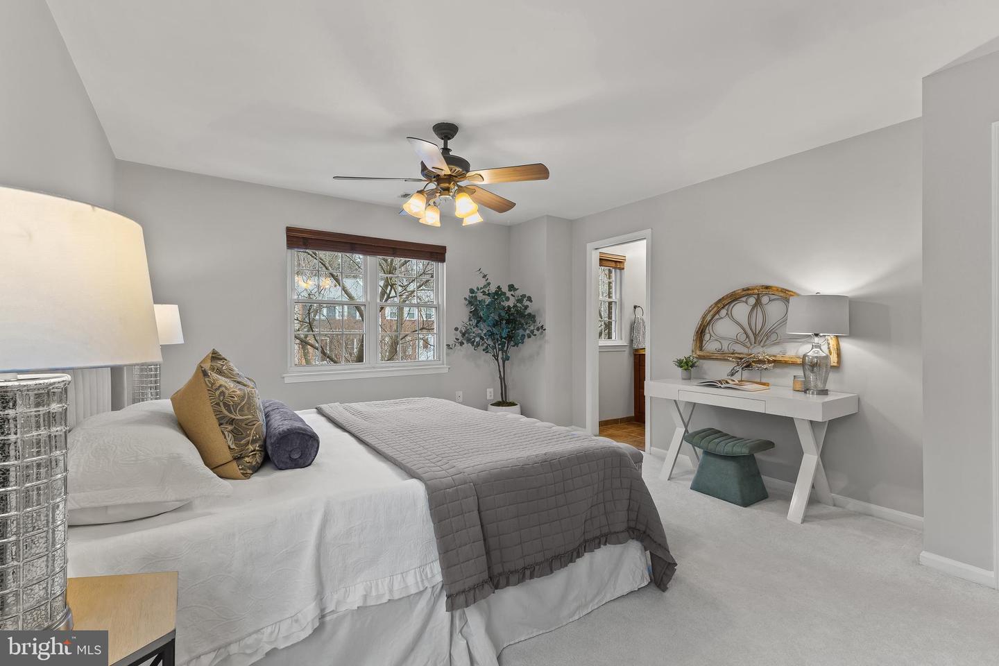 5759 HERITAGE HILL DR, ALEXANDRIA, Virginia 22310, 3 Bedrooms Bedrooms, ,2 BathroomsBathrooms,Residential,For sale,5759 HERITAGE HILL DR,VAFX2291130 MLS # VAFX2291130