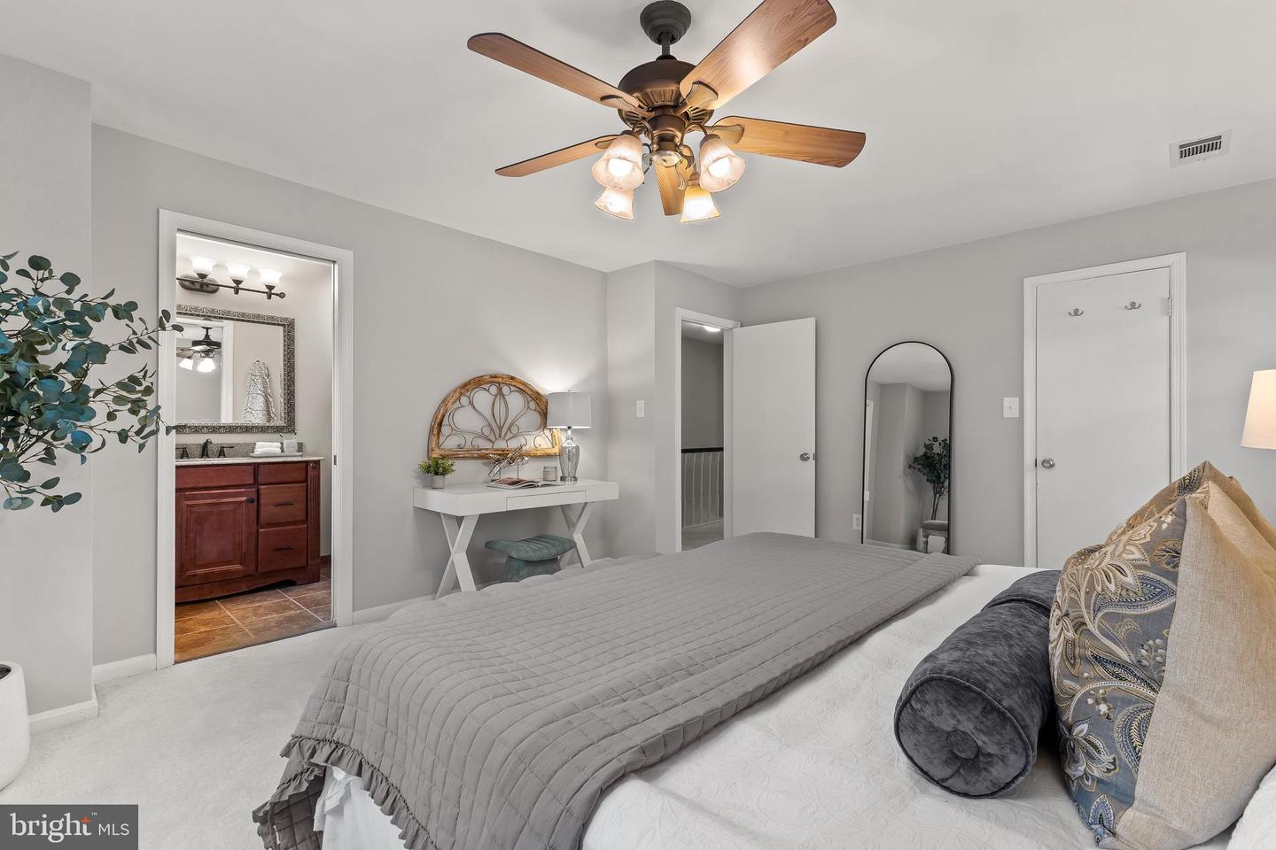 5759 HERITAGE HILL DR, ALEXANDRIA, Virginia 22310, 3 Bedrooms Bedrooms, ,2 BathroomsBathrooms,Residential,For sale,5759 HERITAGE HILL DR,VAFX2291130 MLS # VAFX2291130